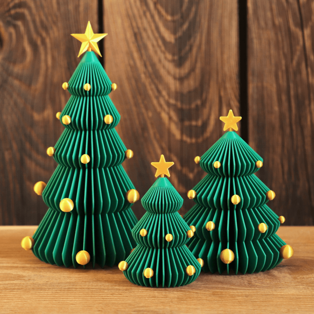 Modern Üçlü Modern Noel Ağacı Seti – Katlı Kağıt Görünümlü Yılbaşı Dekor Seti