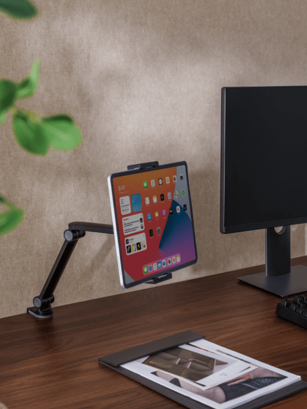 Masaüstü Kelepçeli Tablet Standı | 4.7'' - 12.9'' Arası Tüm Tabletlerle Uyumlu