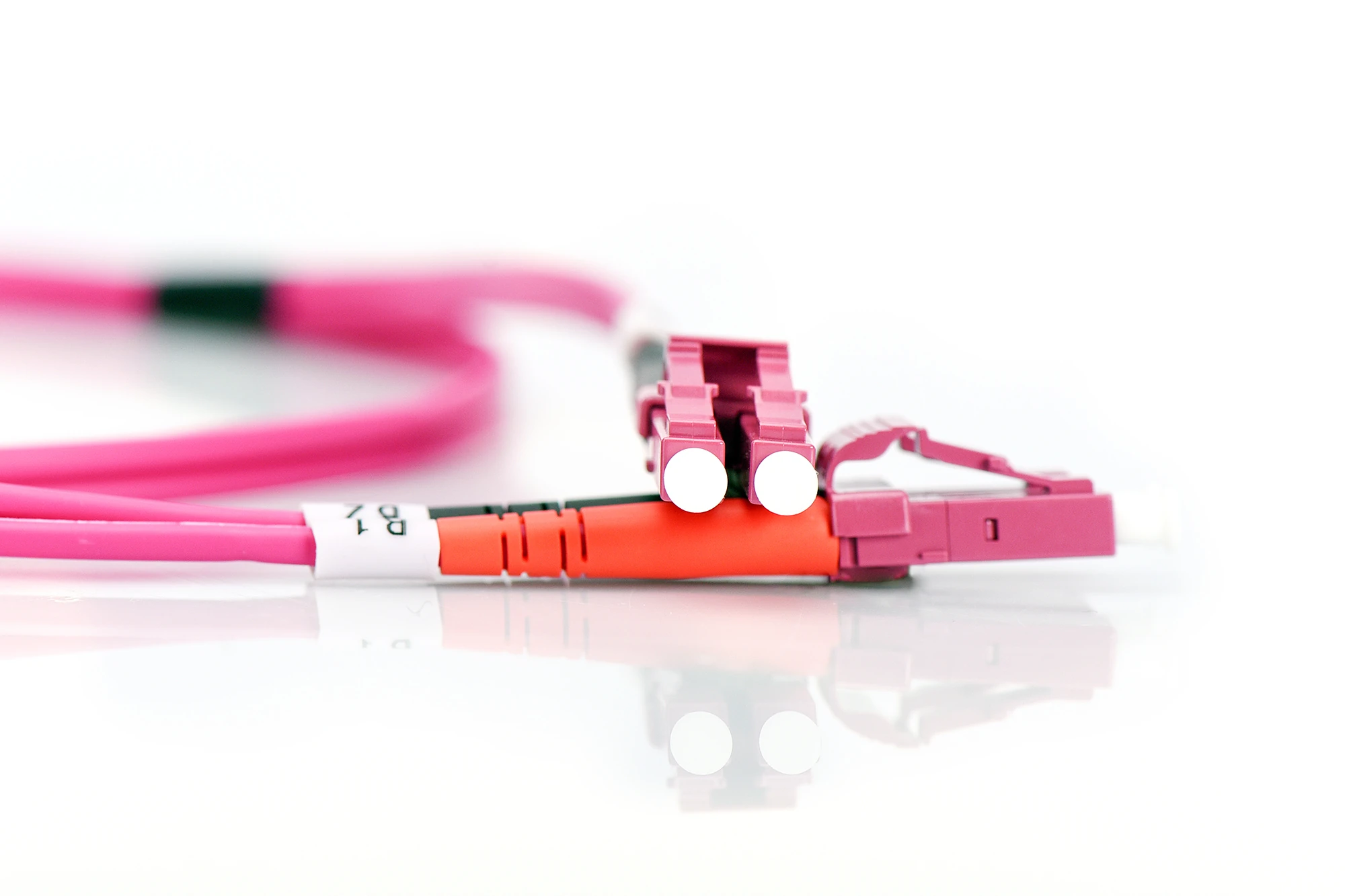 Fiber patch cord, duplex, LC to LC MM OM4 50/125 æ, 5 Metre