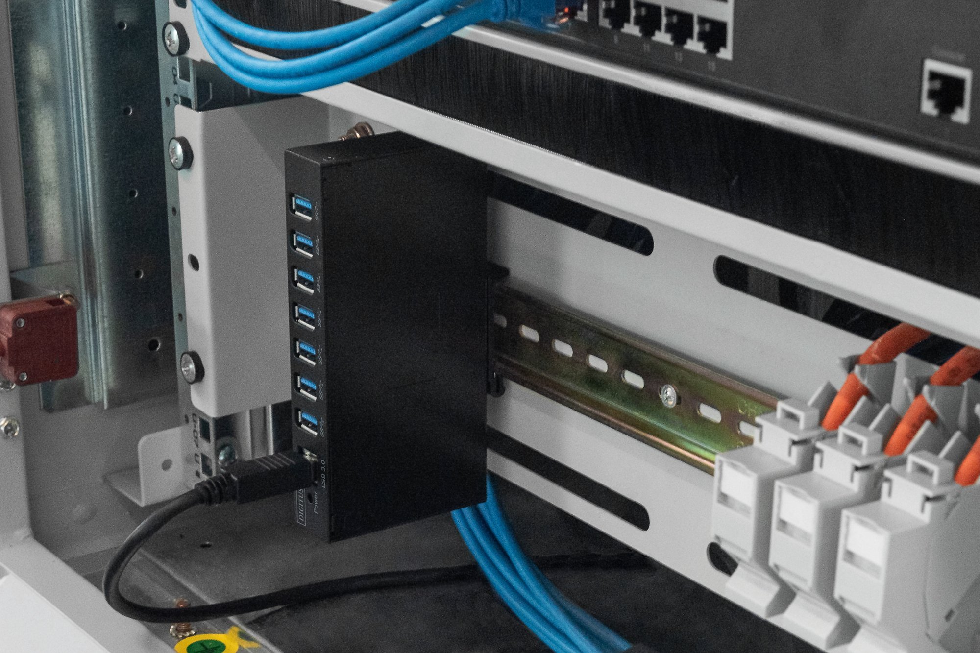 DIGITUS USB 3.0 Hub 7-Port, Endüstriyel USB Hub