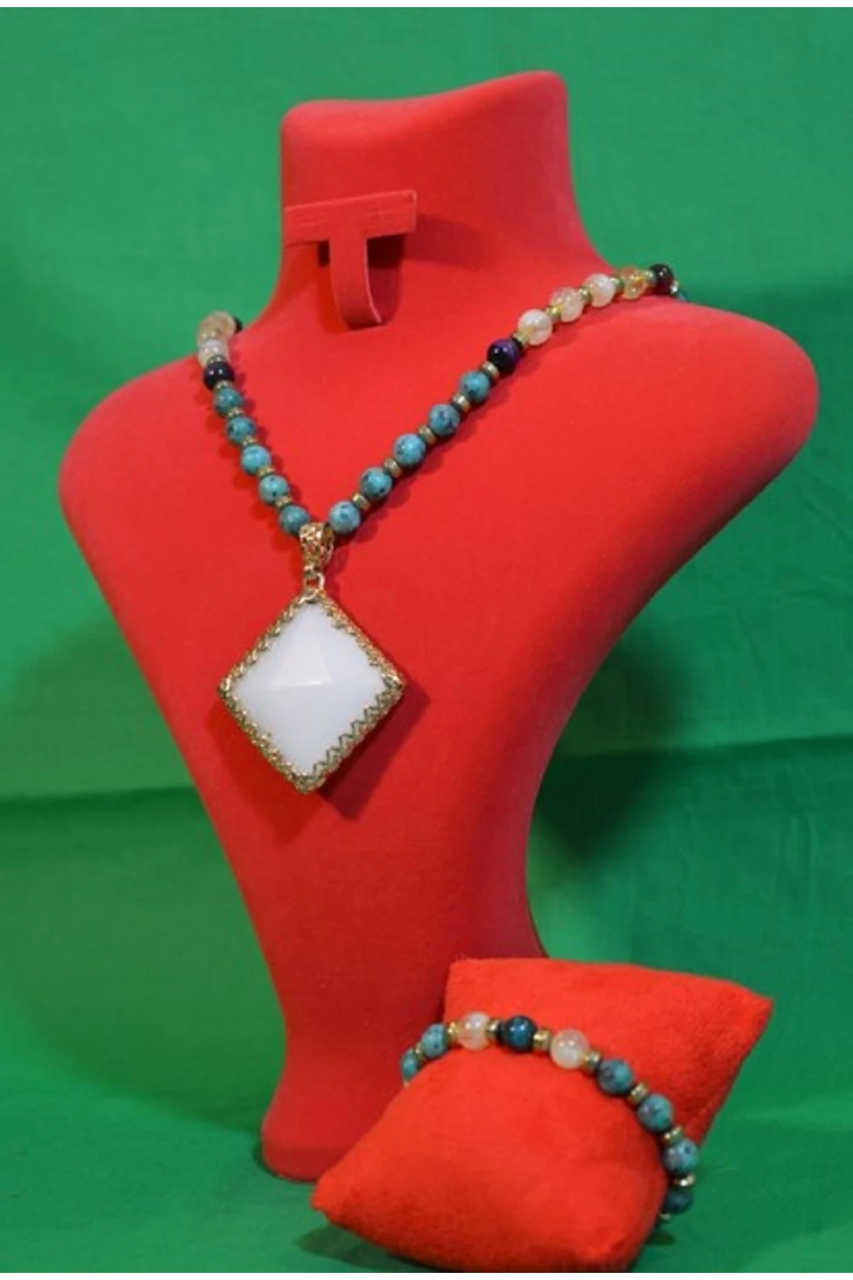 Yeşil Akik Ametist Fuşya Akik Sedef Takım Kolye ve Bileklik