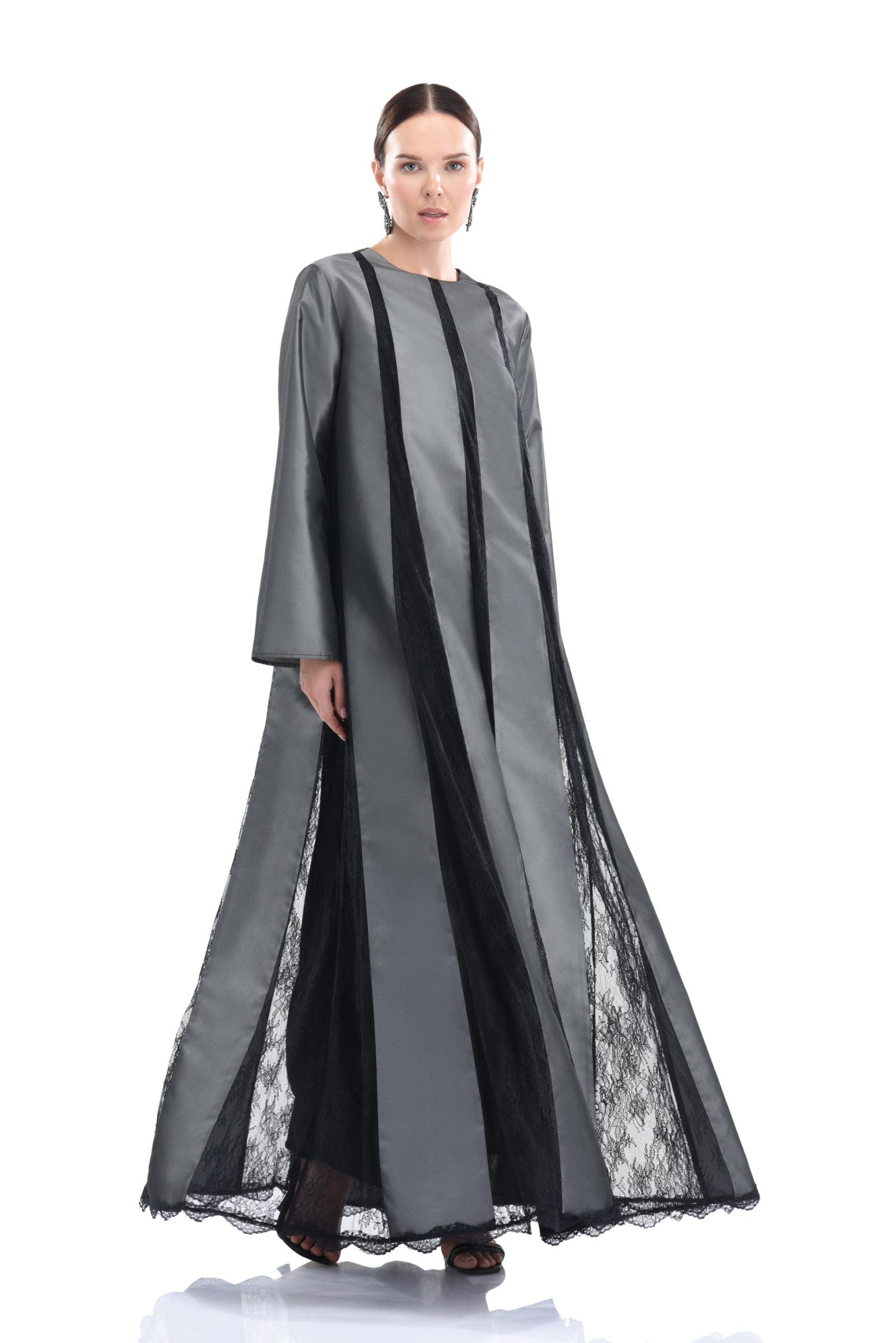 Siyah Dantelli Uzun Tafta Elbise