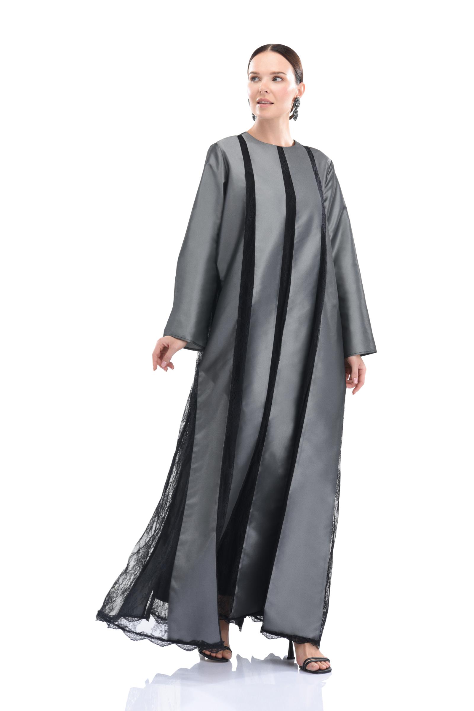 Siyah Dantelli Uzun Tafta Elbise