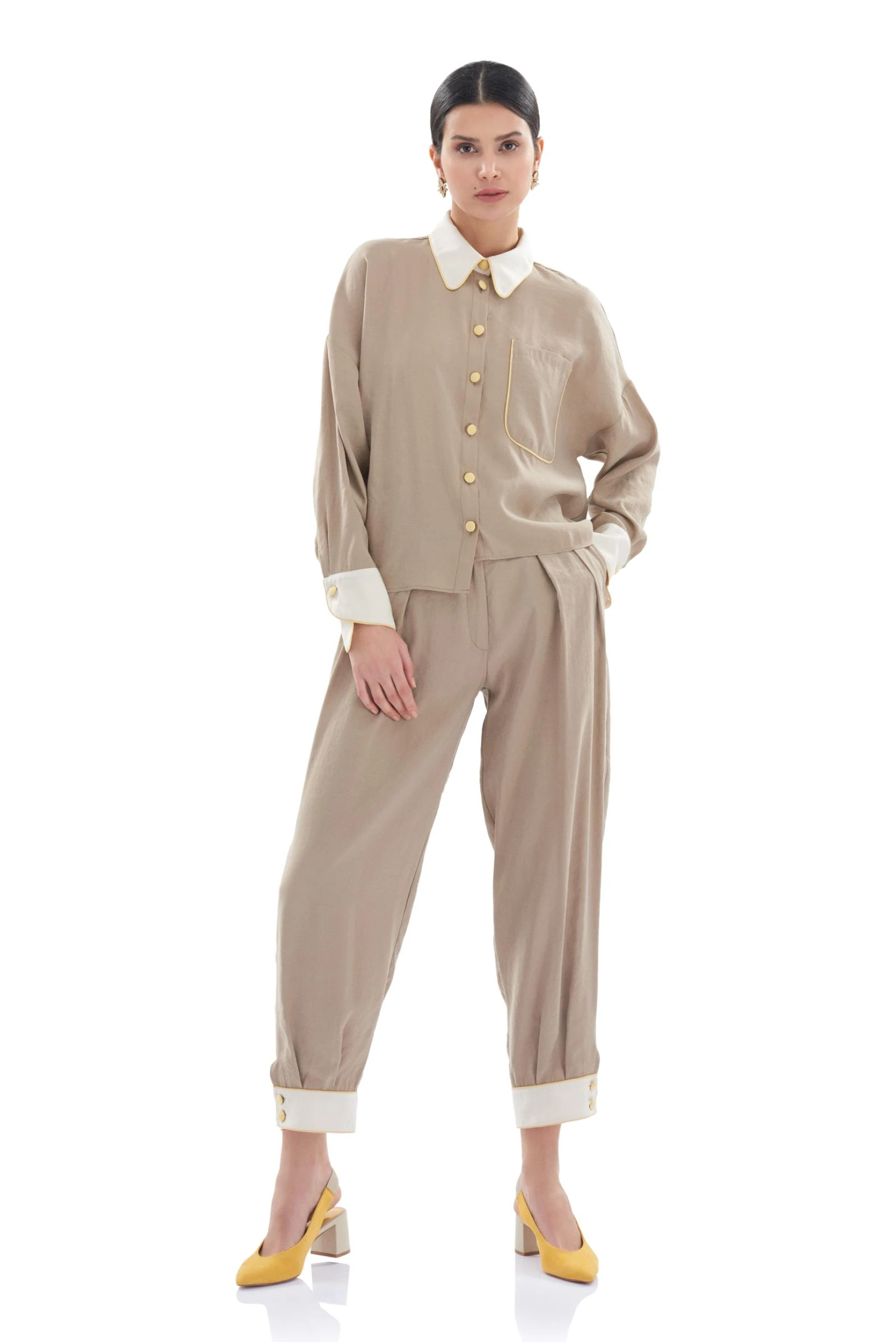 Paça Detaylı Pantolon