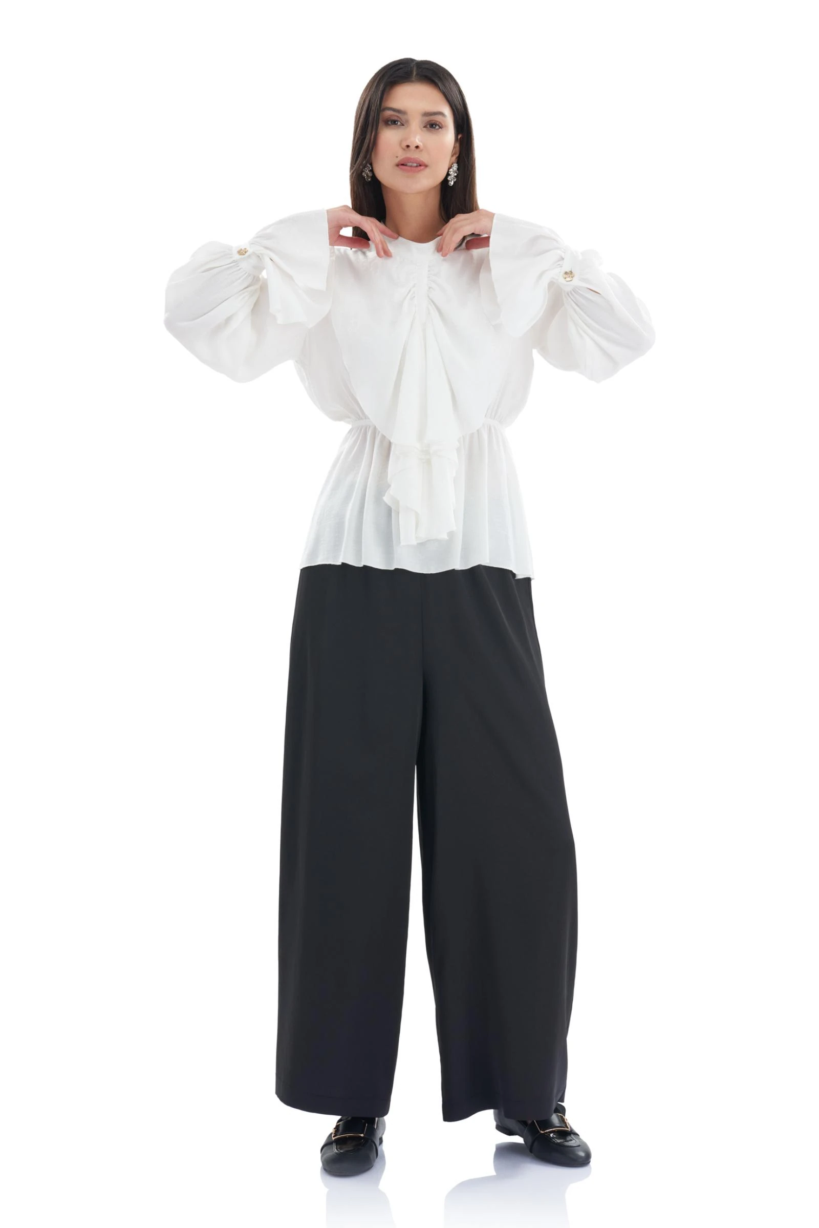 Fırfırlı Beyaz Bluz