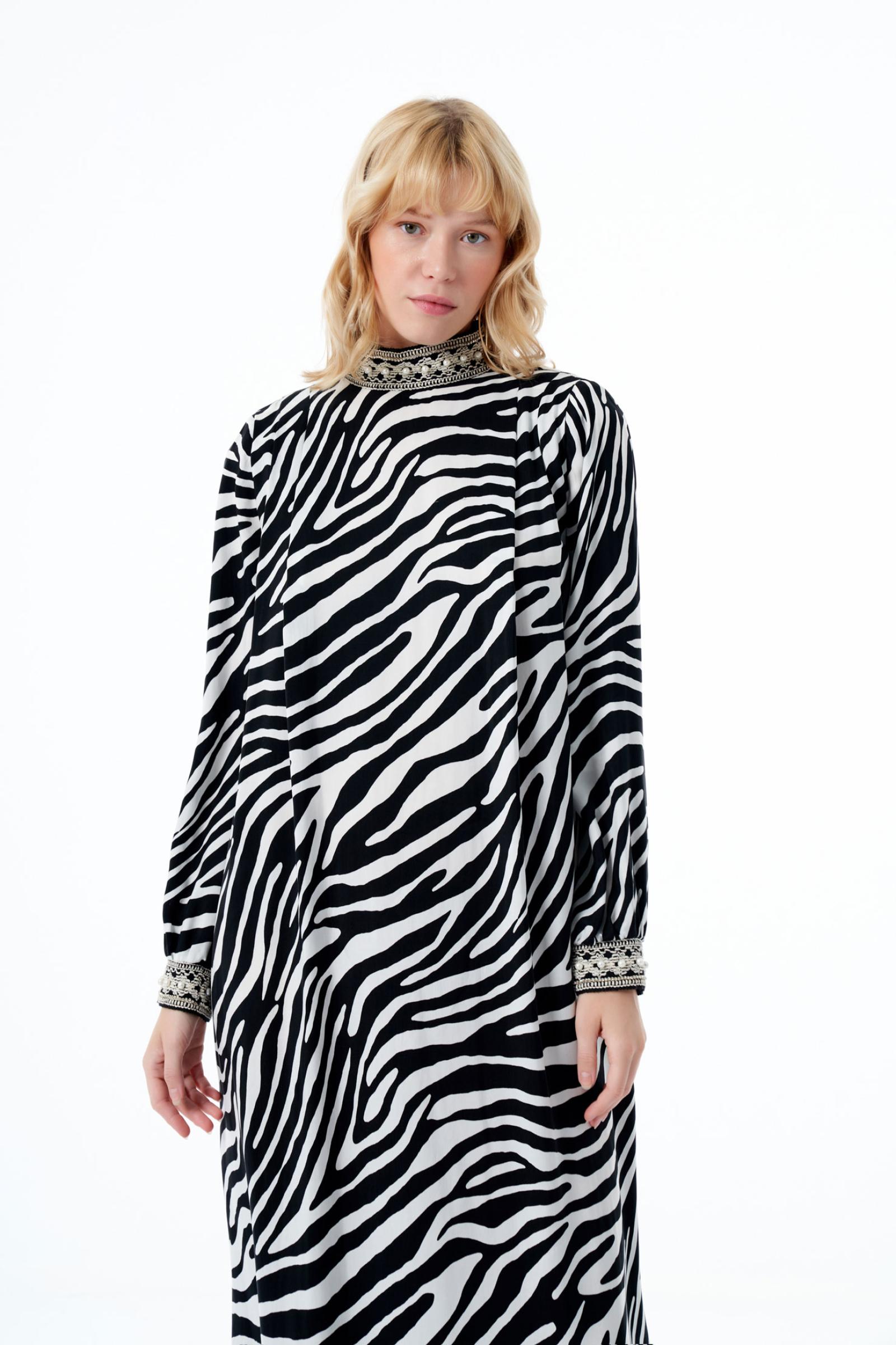 Zebra Desen Kadın Uzun Elbise