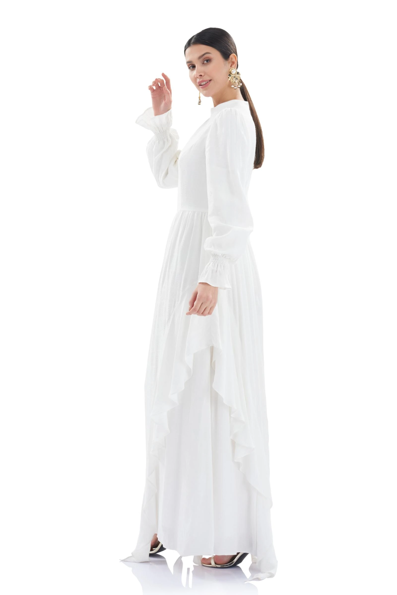 Fırfırlı Beyaz Uzun Elbise