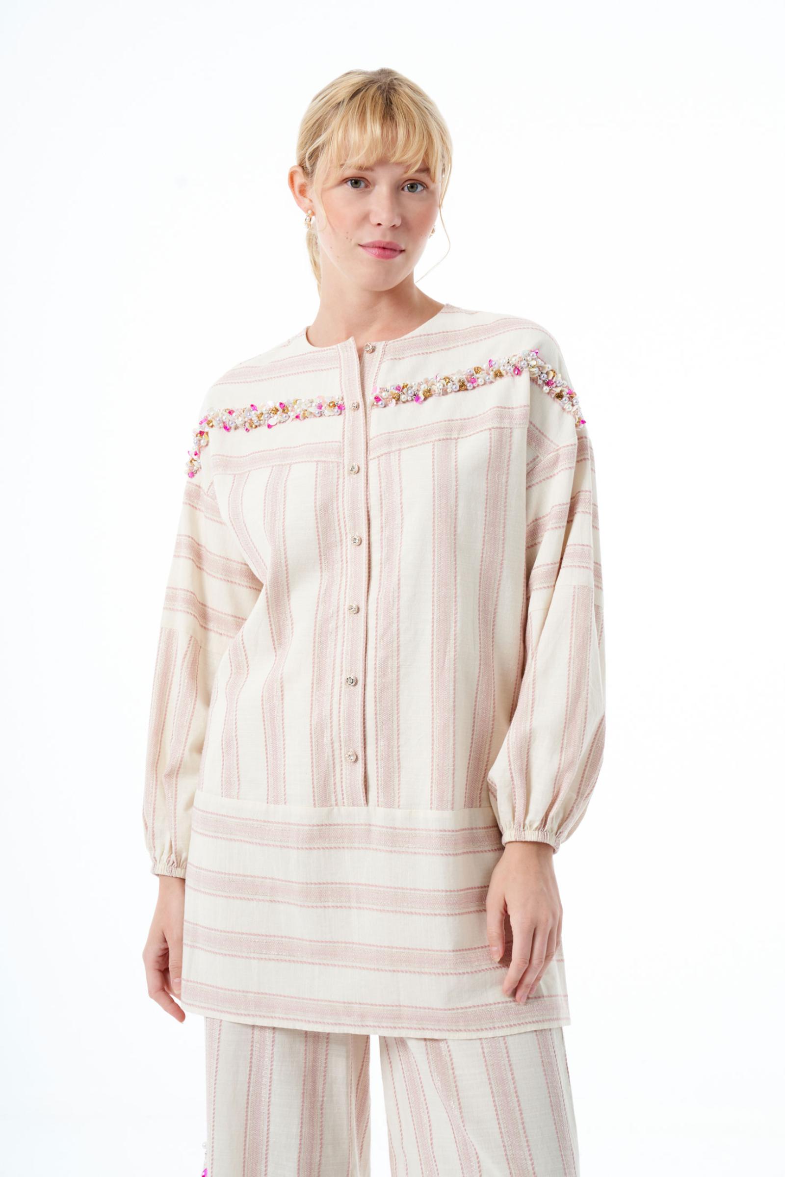 Pul Boncuk İşlemeli Kadın Tunik