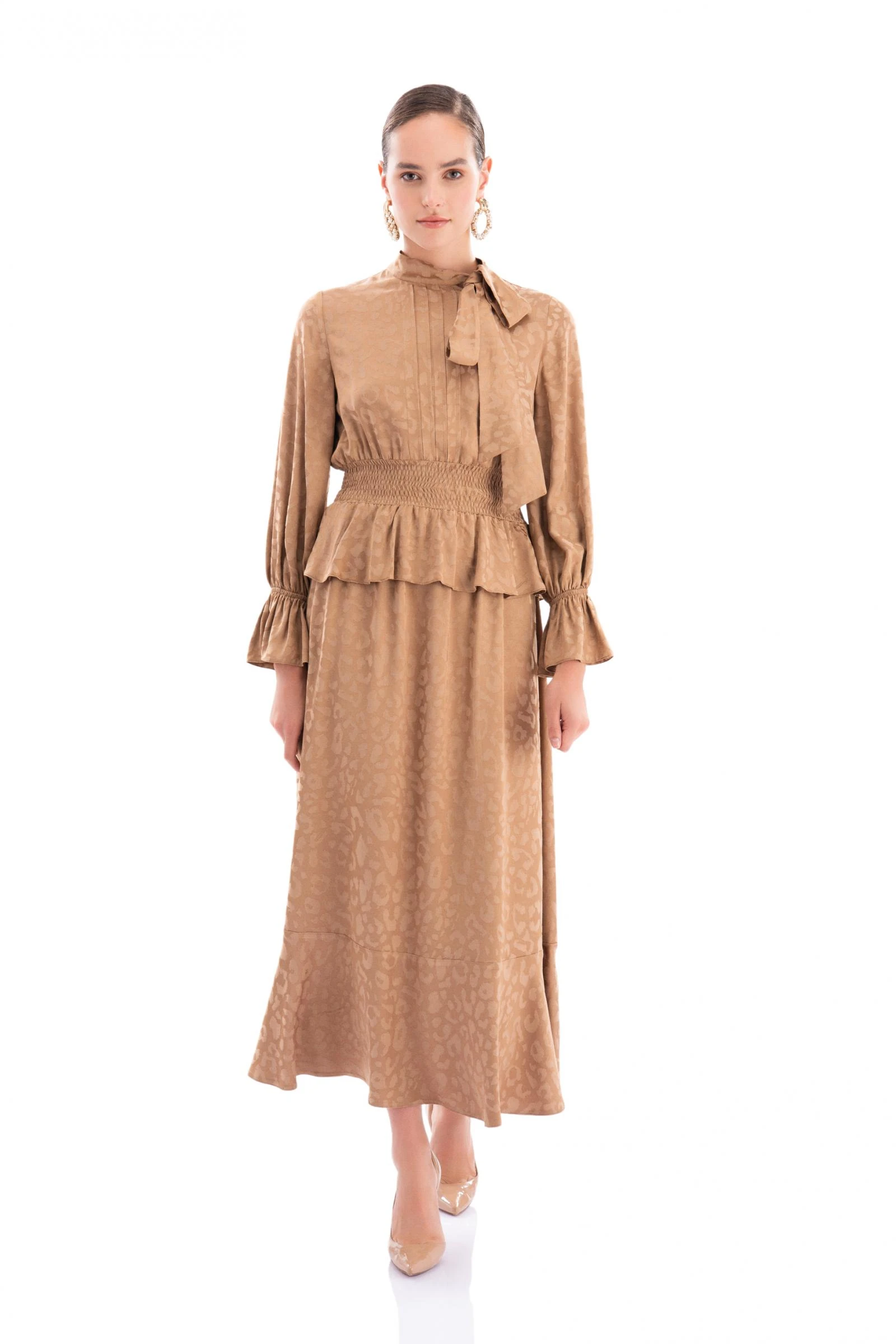 Jakarlı Fırfırlı Elbise