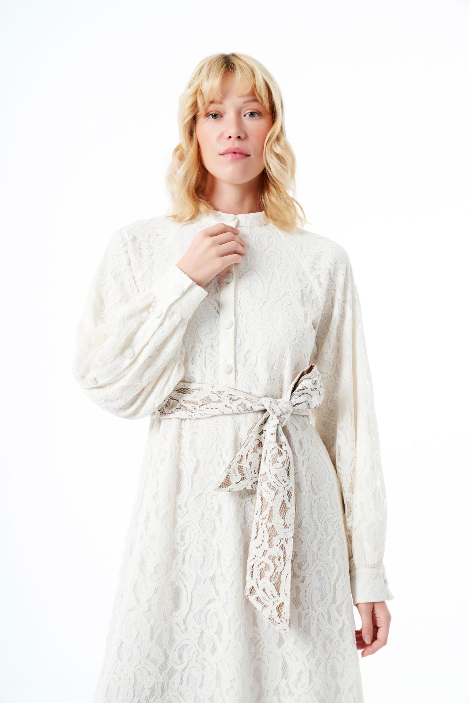 Ekru Dantel Uzun Elbise