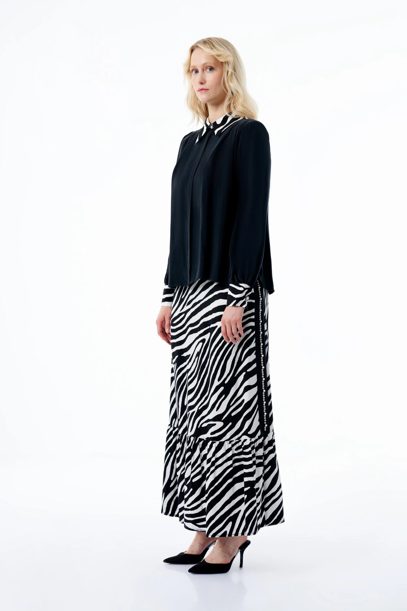 Zebra Detaylı Siyah Kadın Bluz