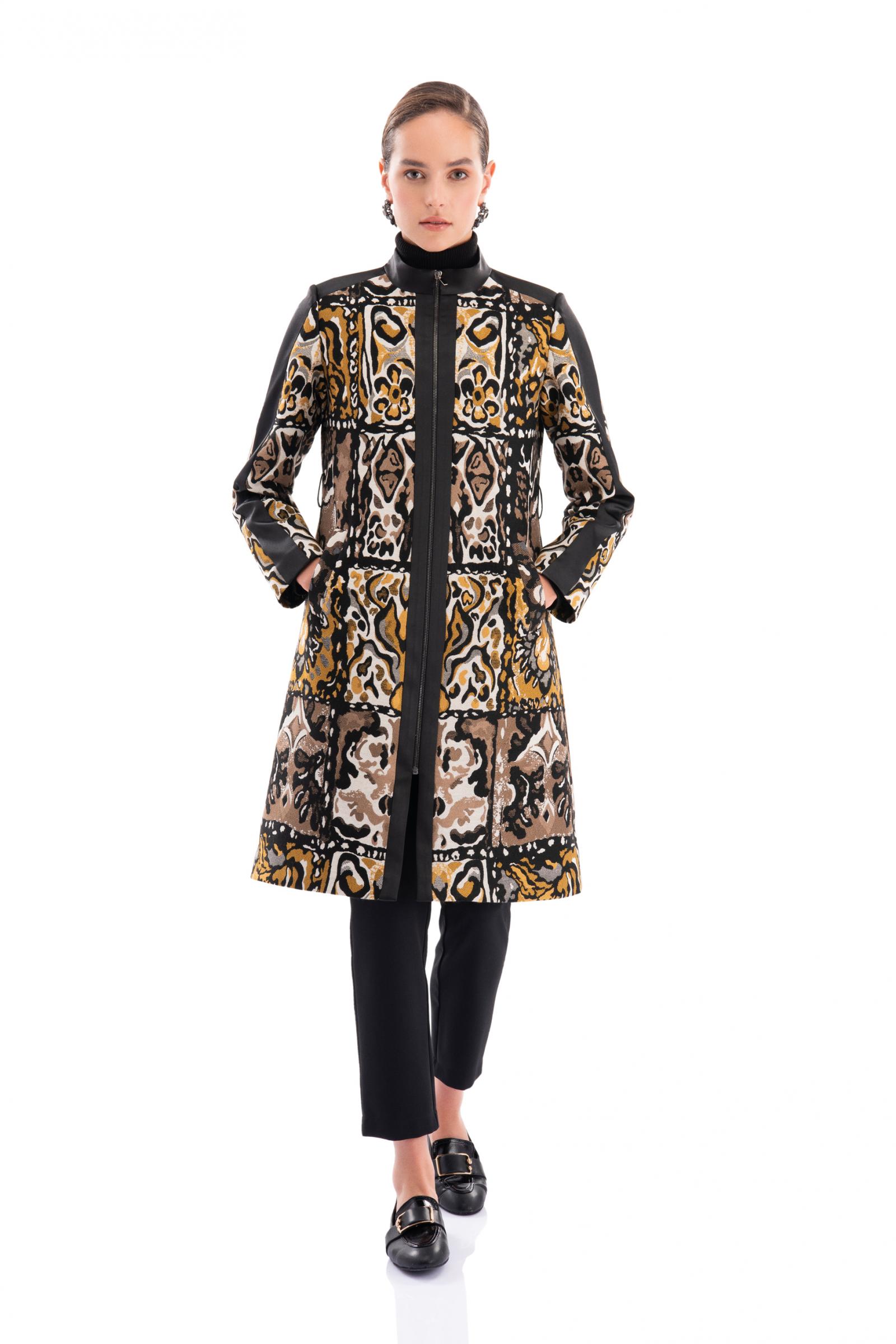 Fermuarlı Uzun Ceket