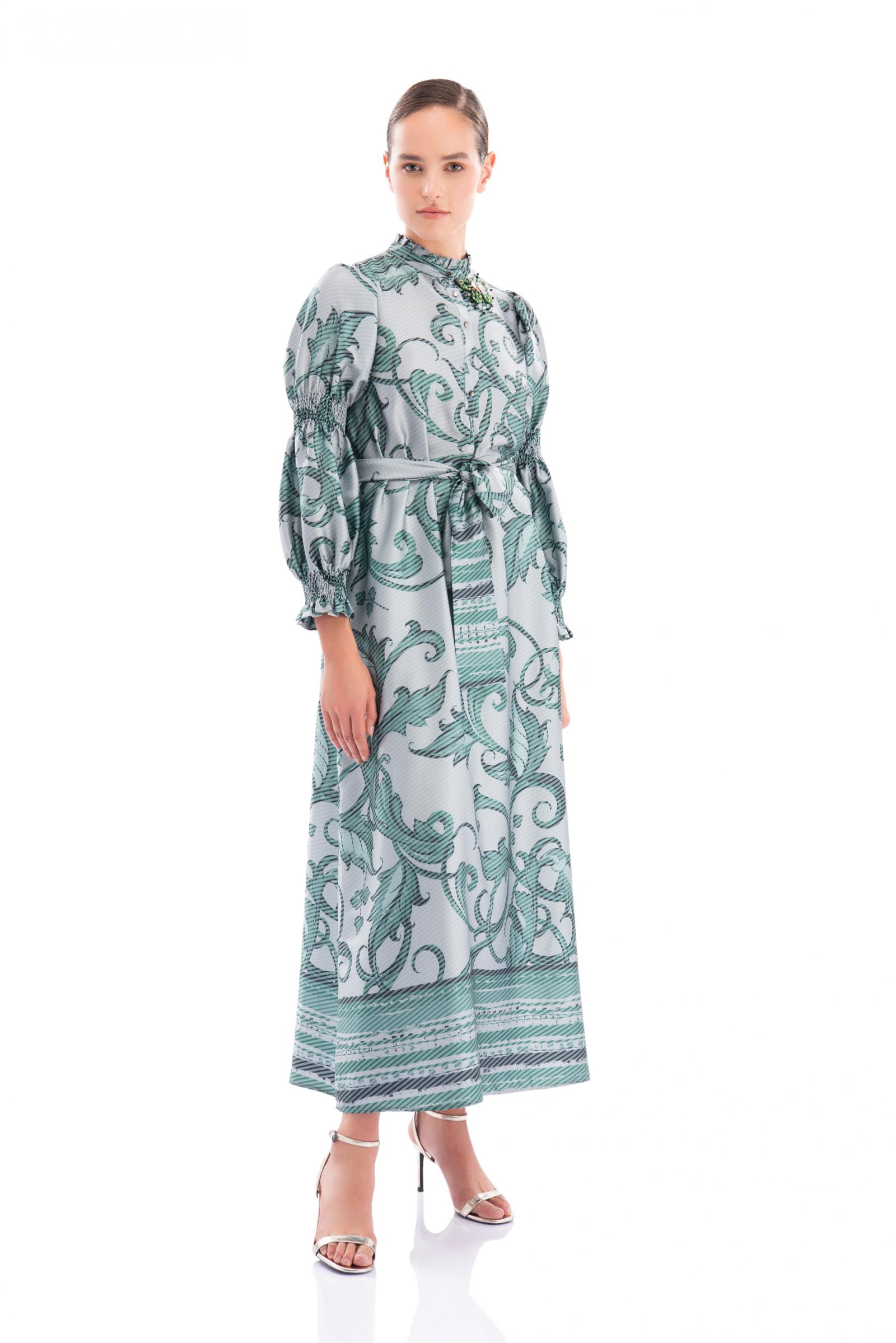 Kelebek Detaylı Elbise