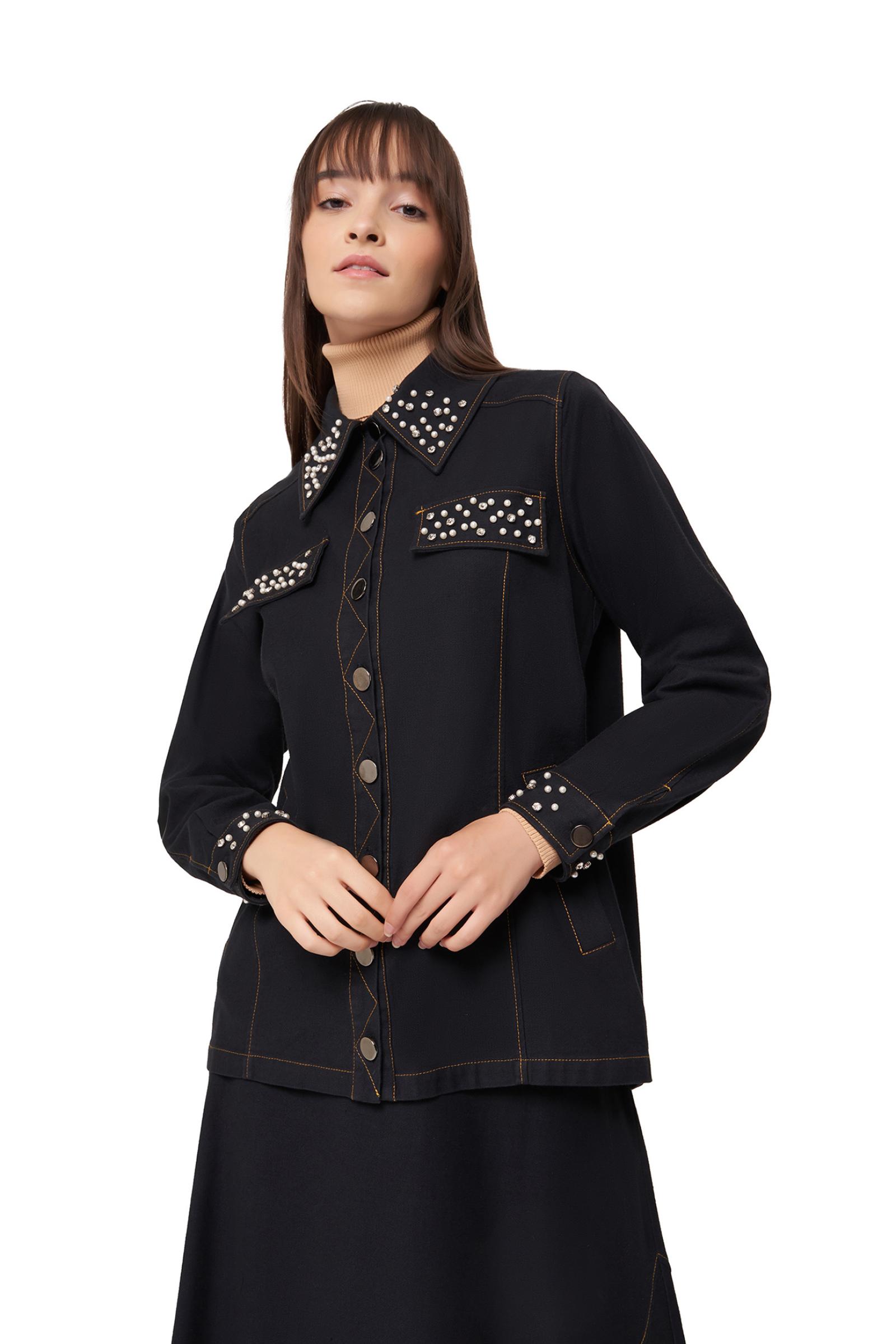 İnci Detaylı Siyah Ceket