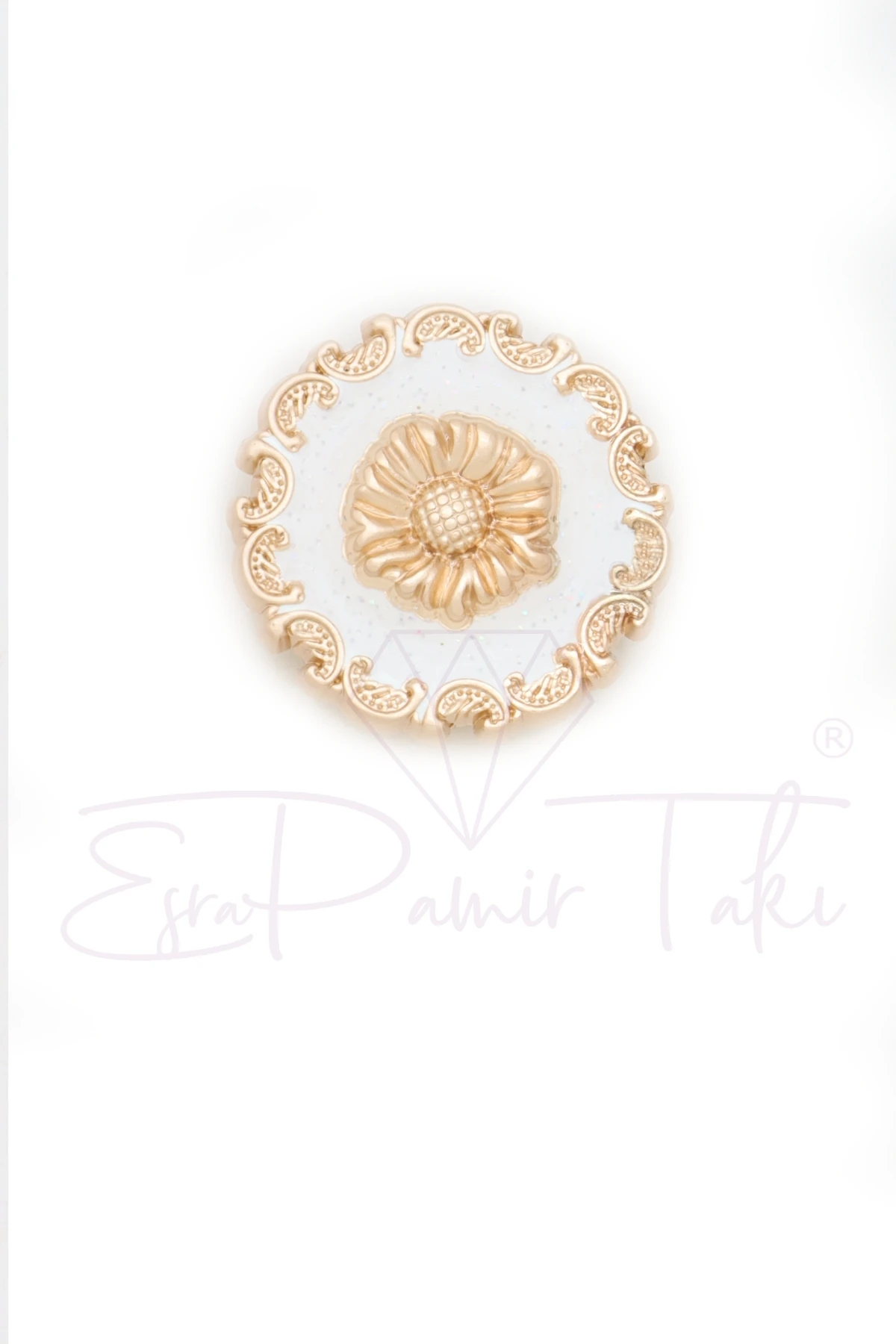 Vintage Düğme Süsü Broş