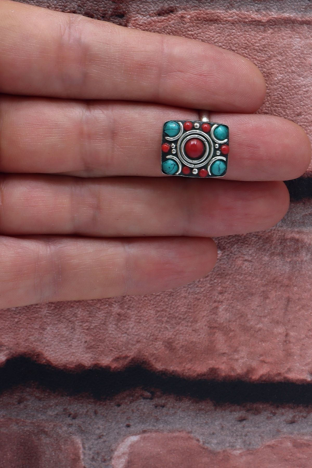 Turkuaz ve Mercan Taşlı Gümüş Renk El Yapımı Otantik Nepal Yüzük