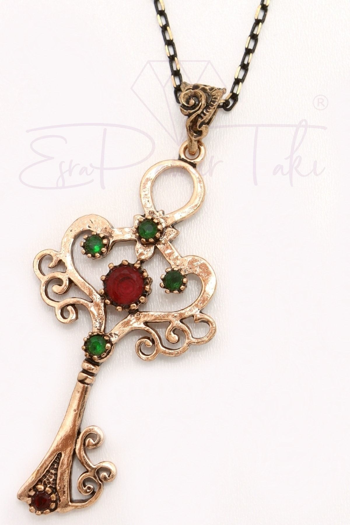 Taşlı Anahtar Kolye