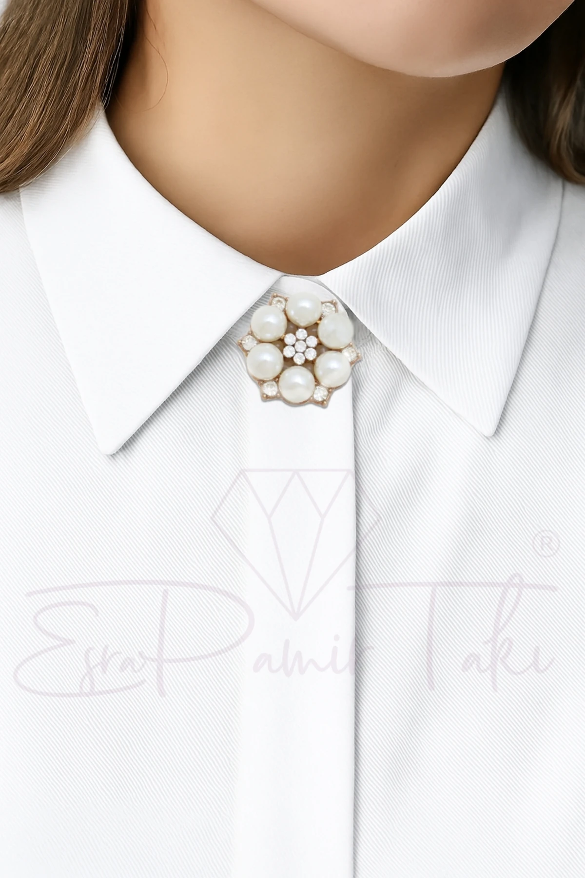 İncili Taşlı Gül Düğme Süsü Broş