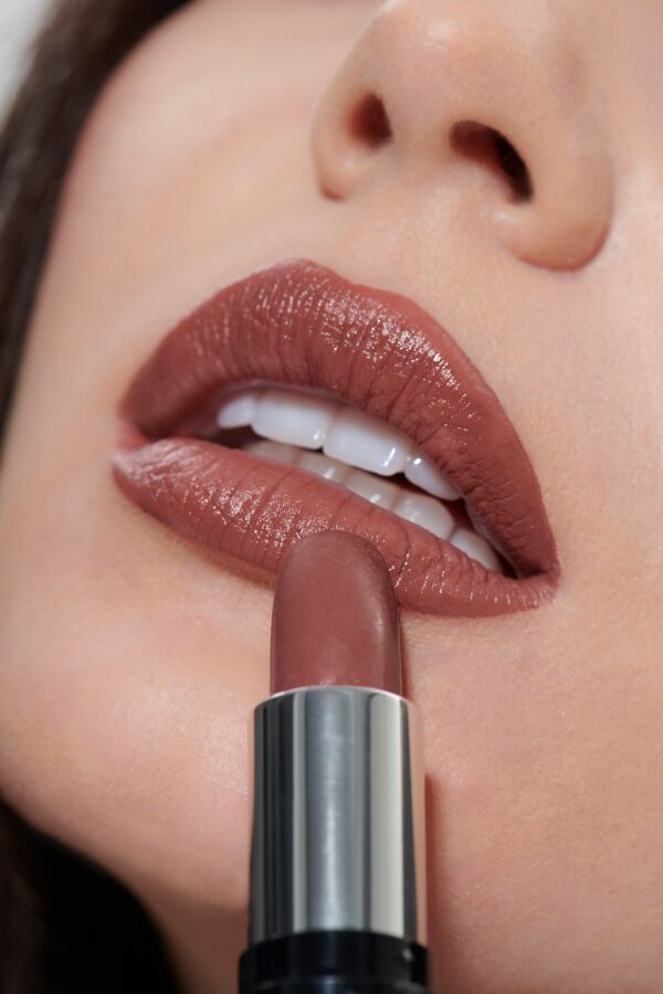 Pastel Nude Lipstick 547