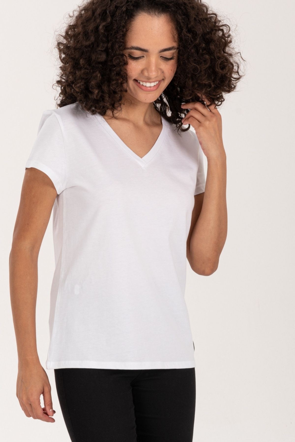 Voxy V Yaka Regular Fit T-shirt - Beyaz.