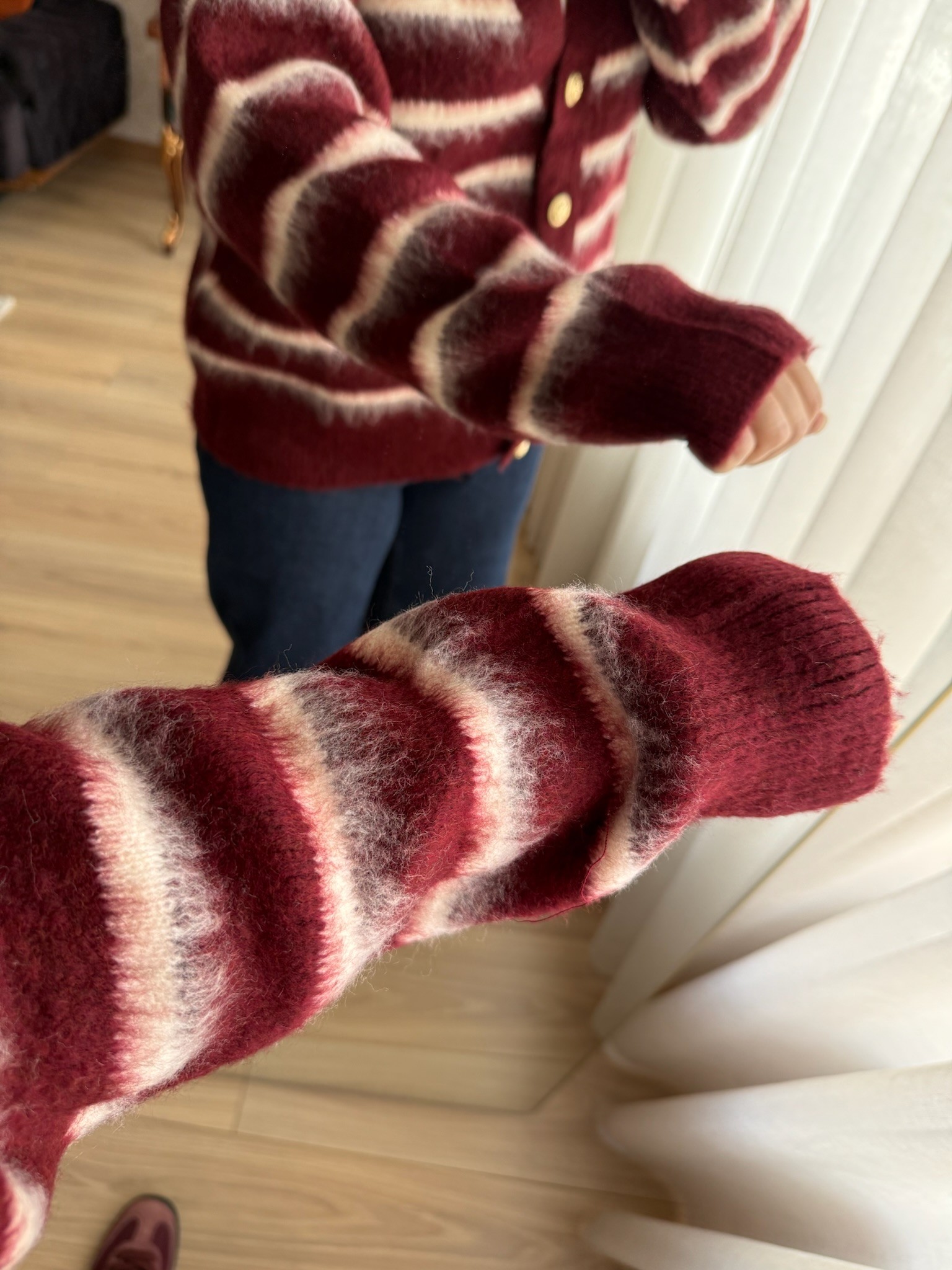 Bordo Çizgili Gold Düğmeli Hırka
