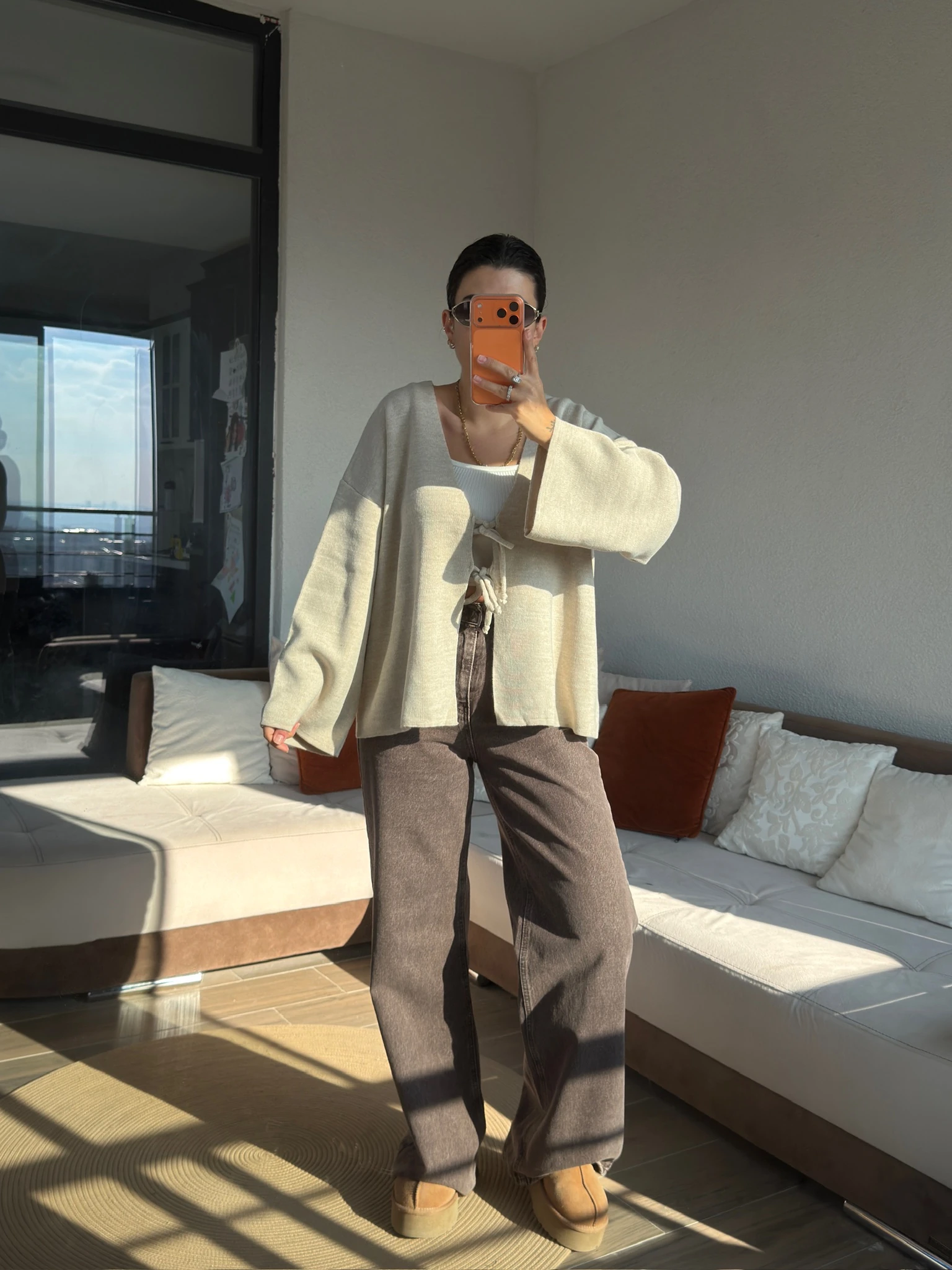 Önden Bağlamalı Ekru Triko Hırka