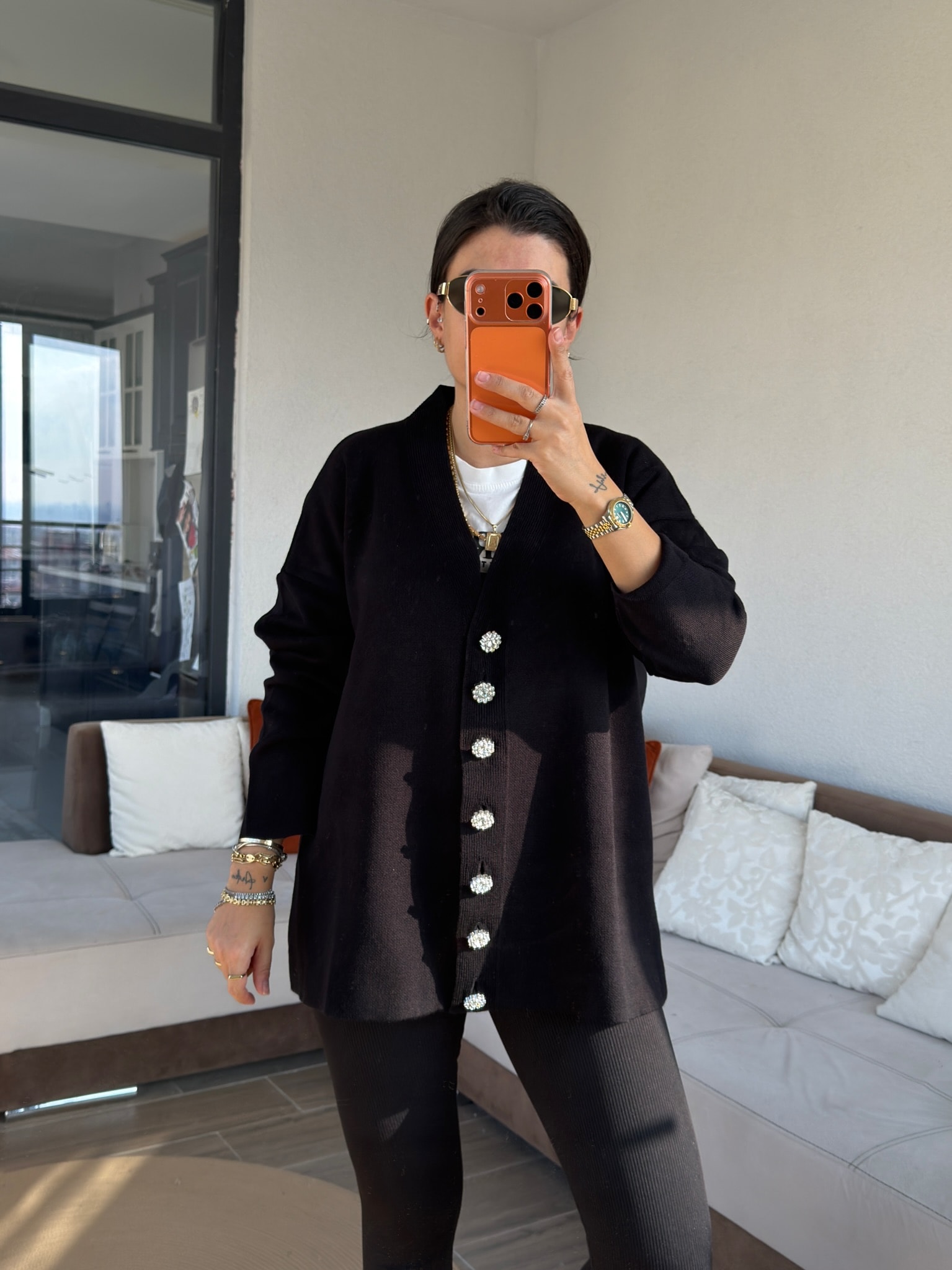 Ms Model Çiçek Düğmeli Siyah Triko Hırka