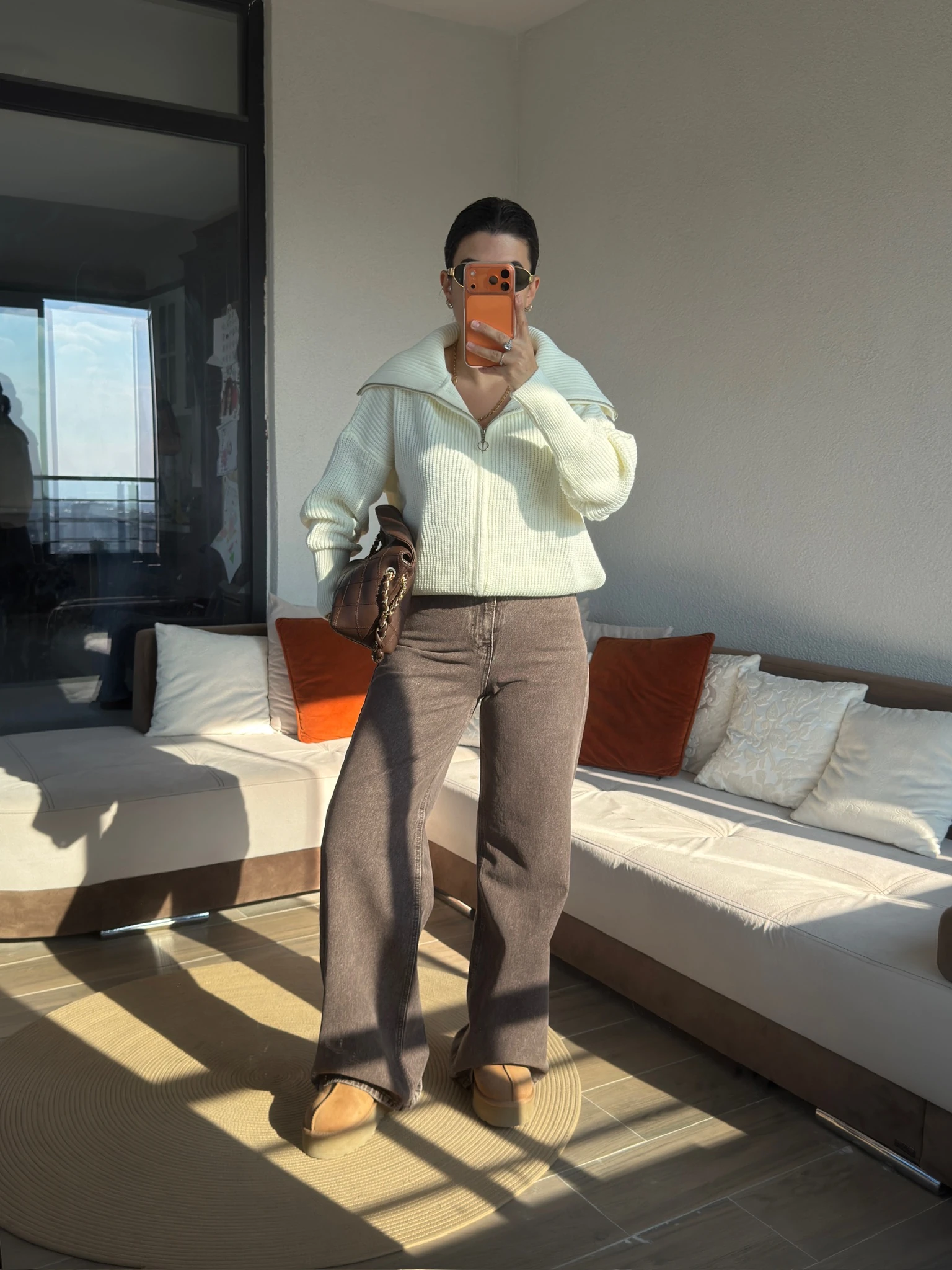 Premium Yakası Fermuarlı Ekru Hırka