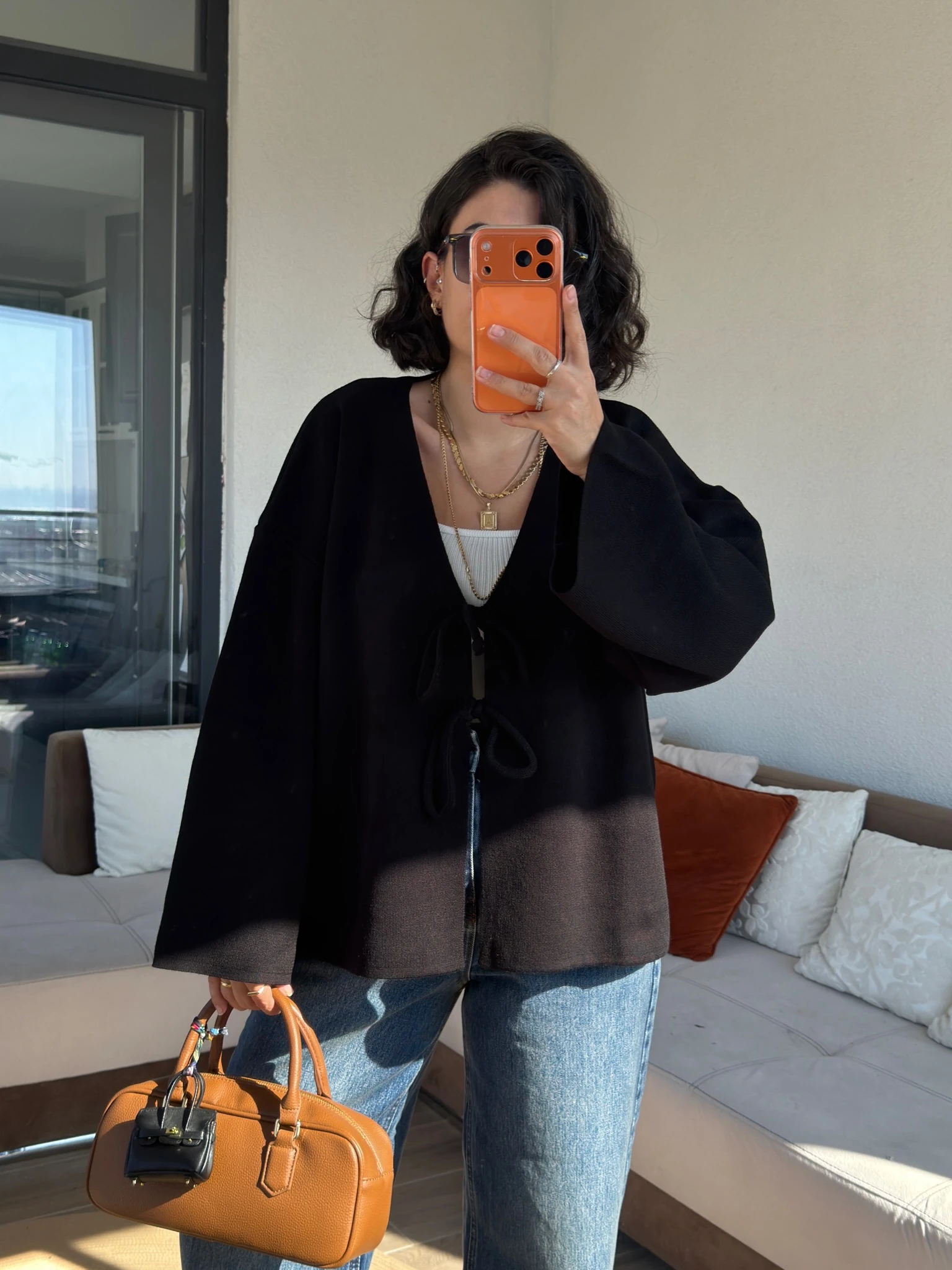 Önden Bağlamalı Siyah Triko Hırka