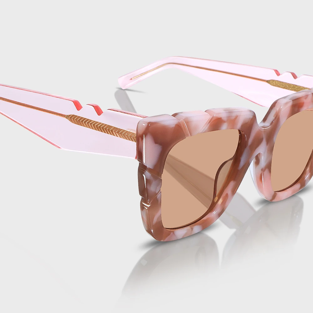 Edge Bloom – Pembe Transparan Çerçeve, Mocha Desen Detaylı – Bakır Lens