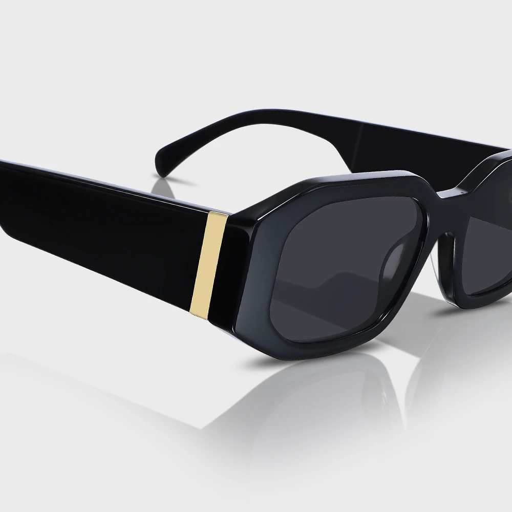 Black Ember – Siyah Kalın Çerçeve / Koyu Lens Gözlük