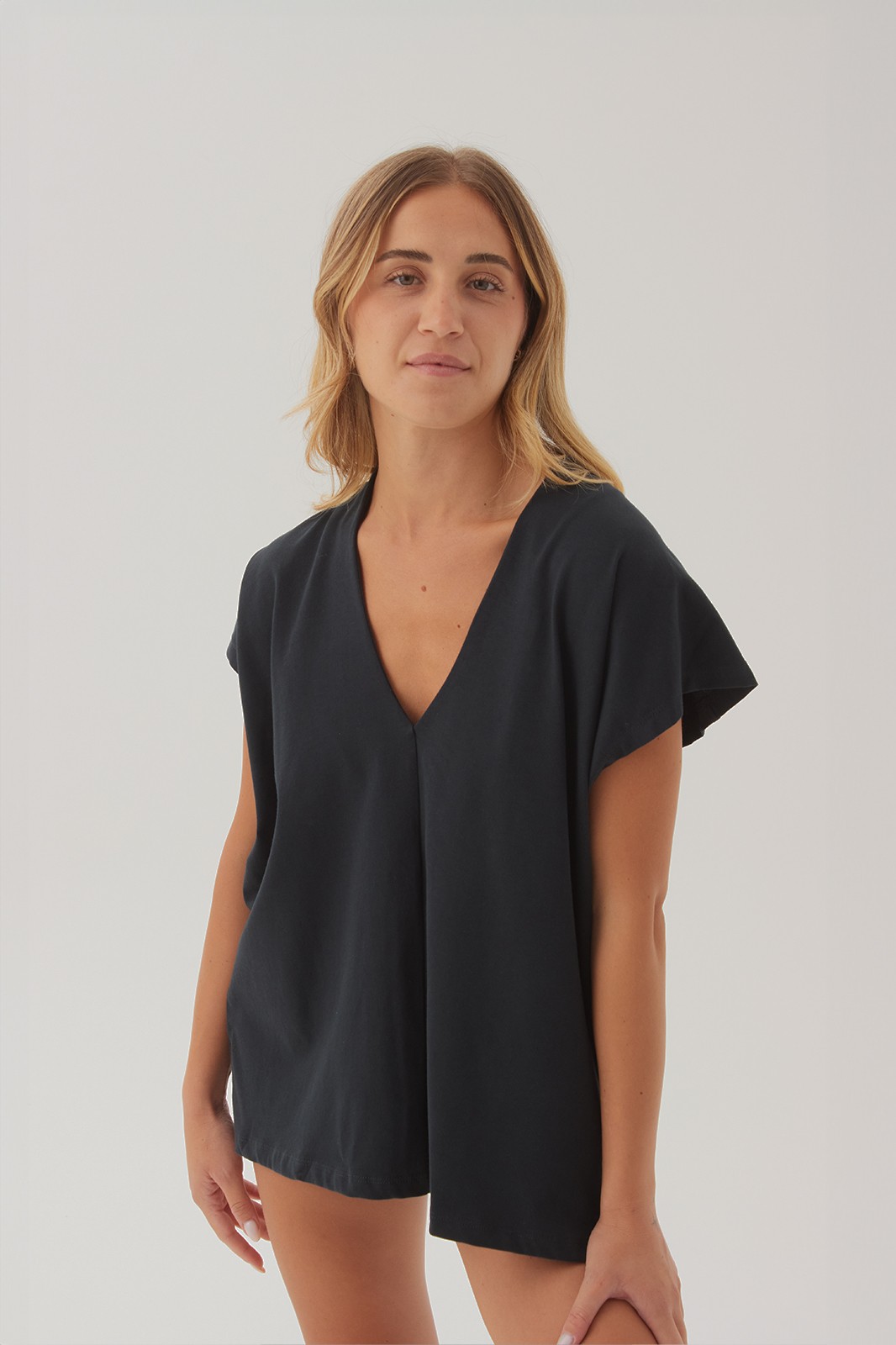 V-Shape Tee Vintage Black