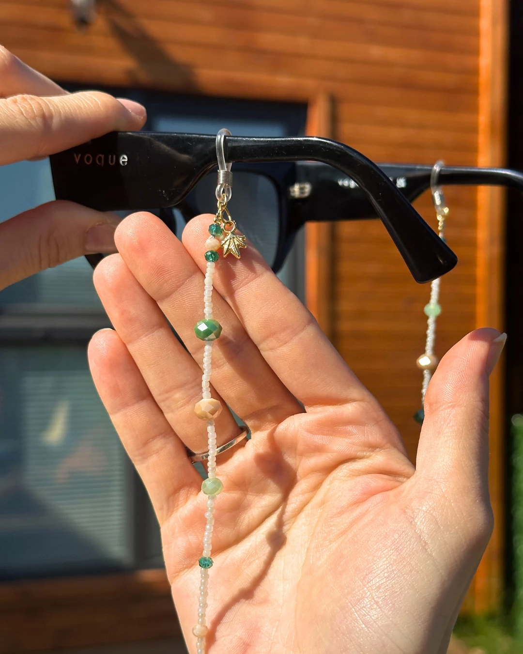 Krem-Yeşil Kristal Boncuk Gözlük Askısı