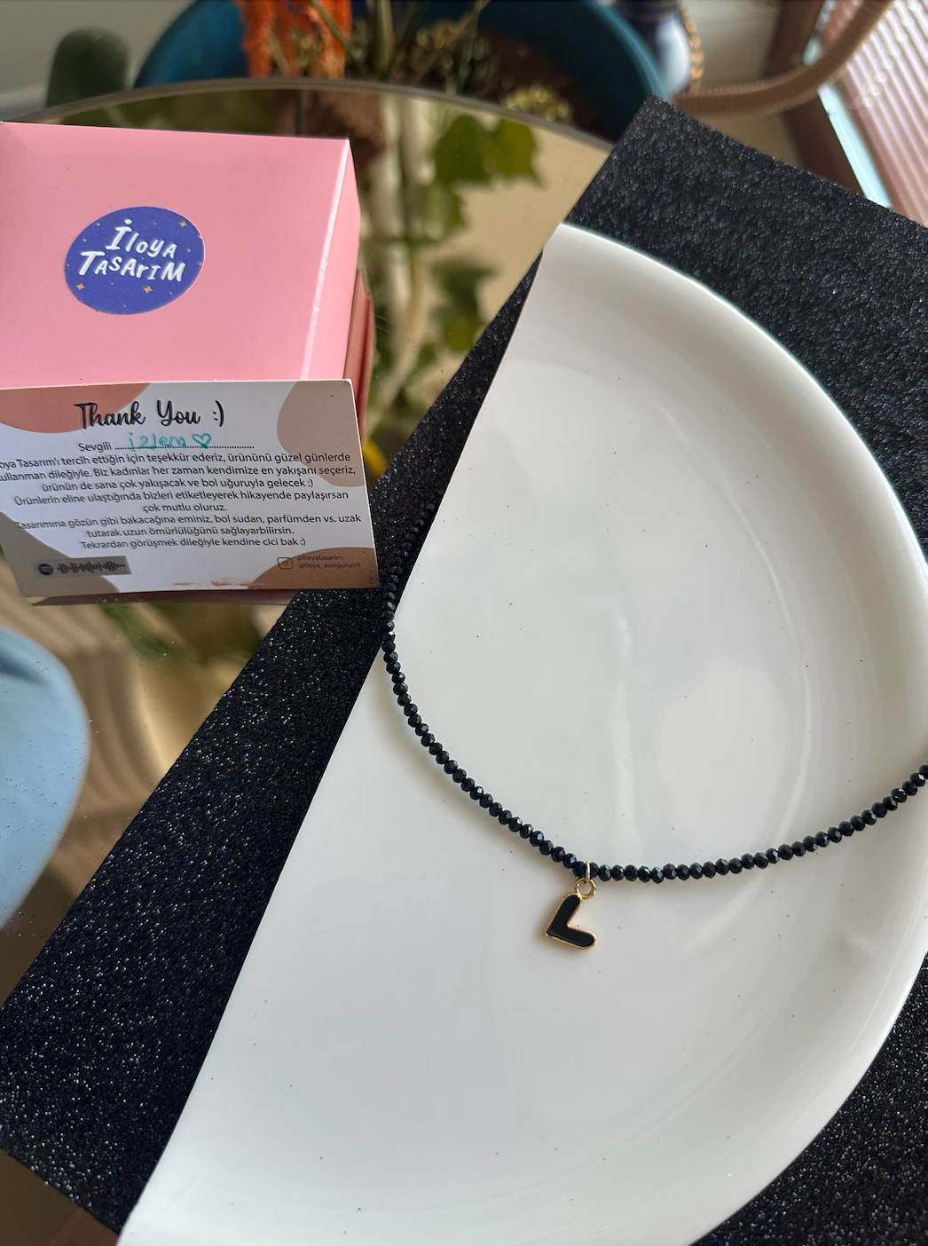 Siyah Kalp Kristal Kolye