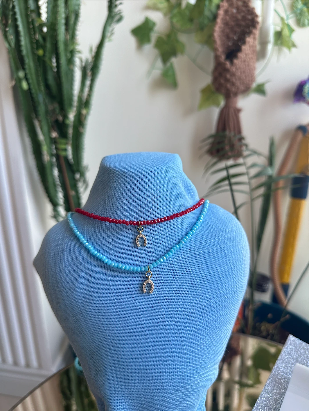 At Nalı Şans Kristal Kolye