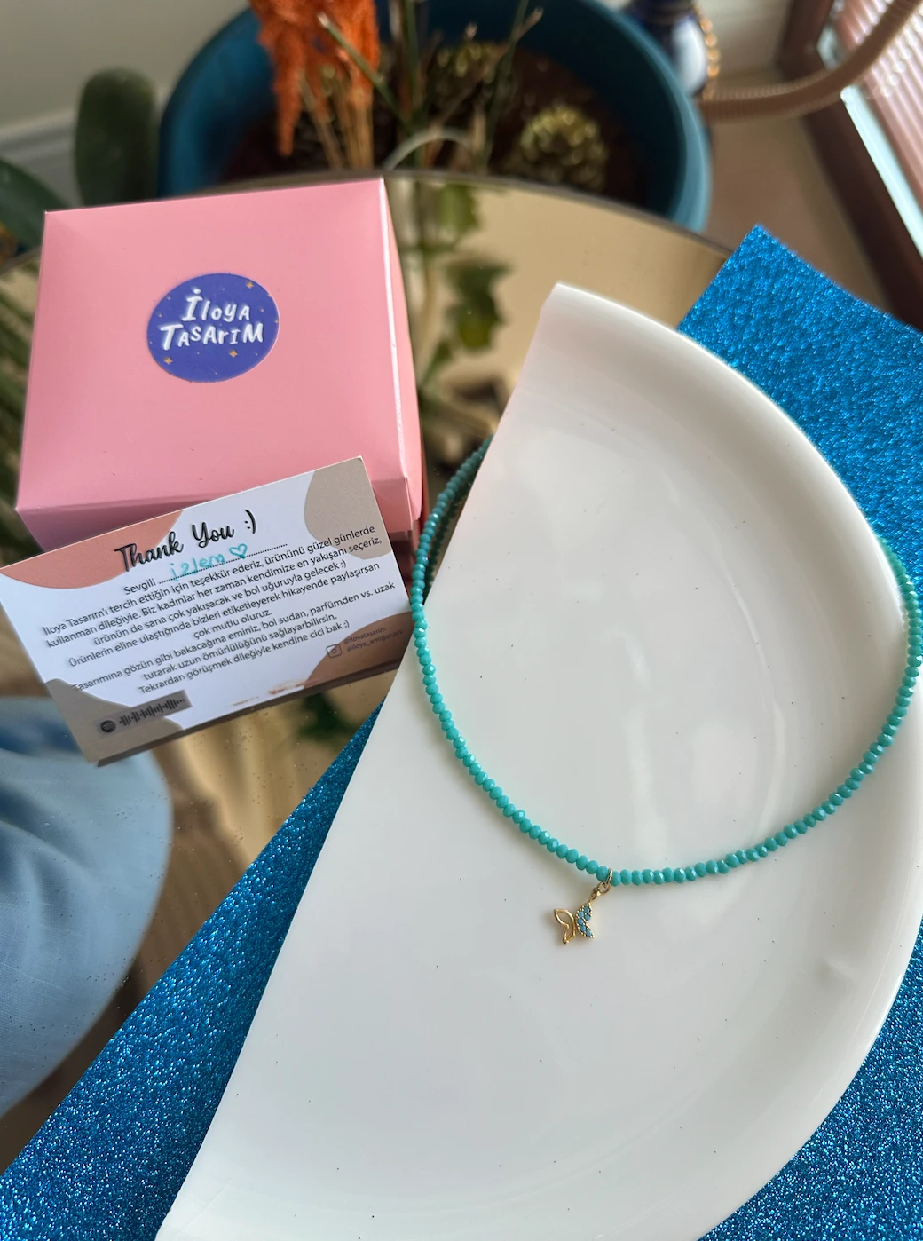 Taş Kelebek Kristal Kolye