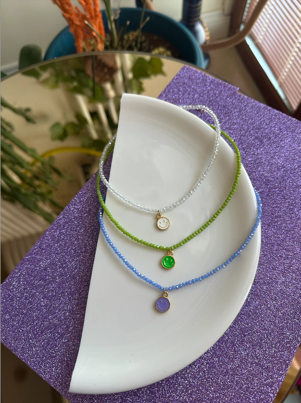 Gülen Yüz Kristal Kolye