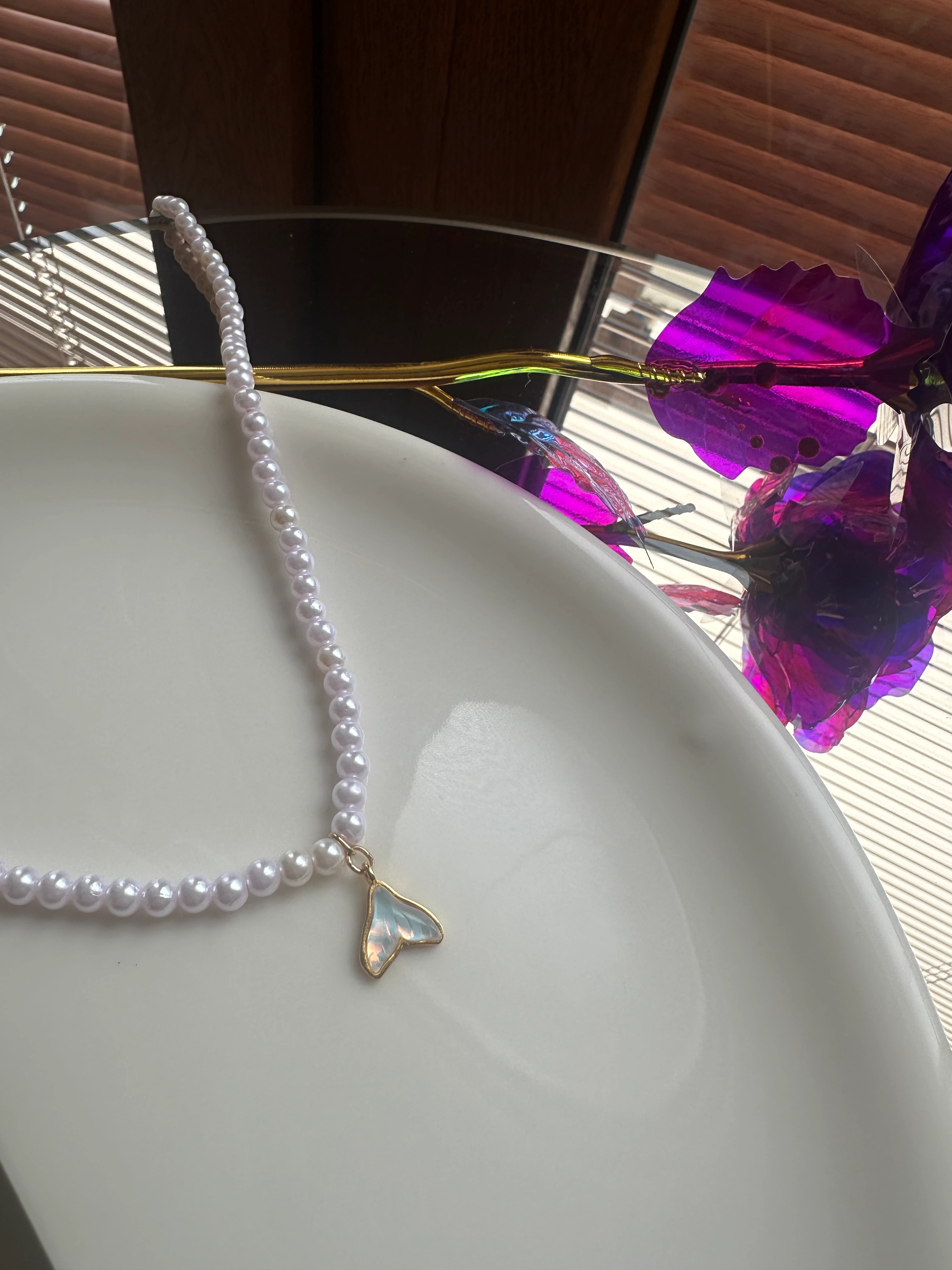 Deniz Kızı Yansıma Kolye - İnci Detay