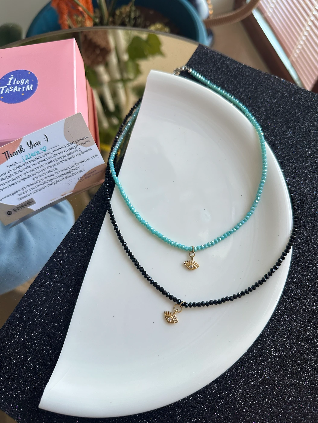 Göz Detay Kristal Kolye