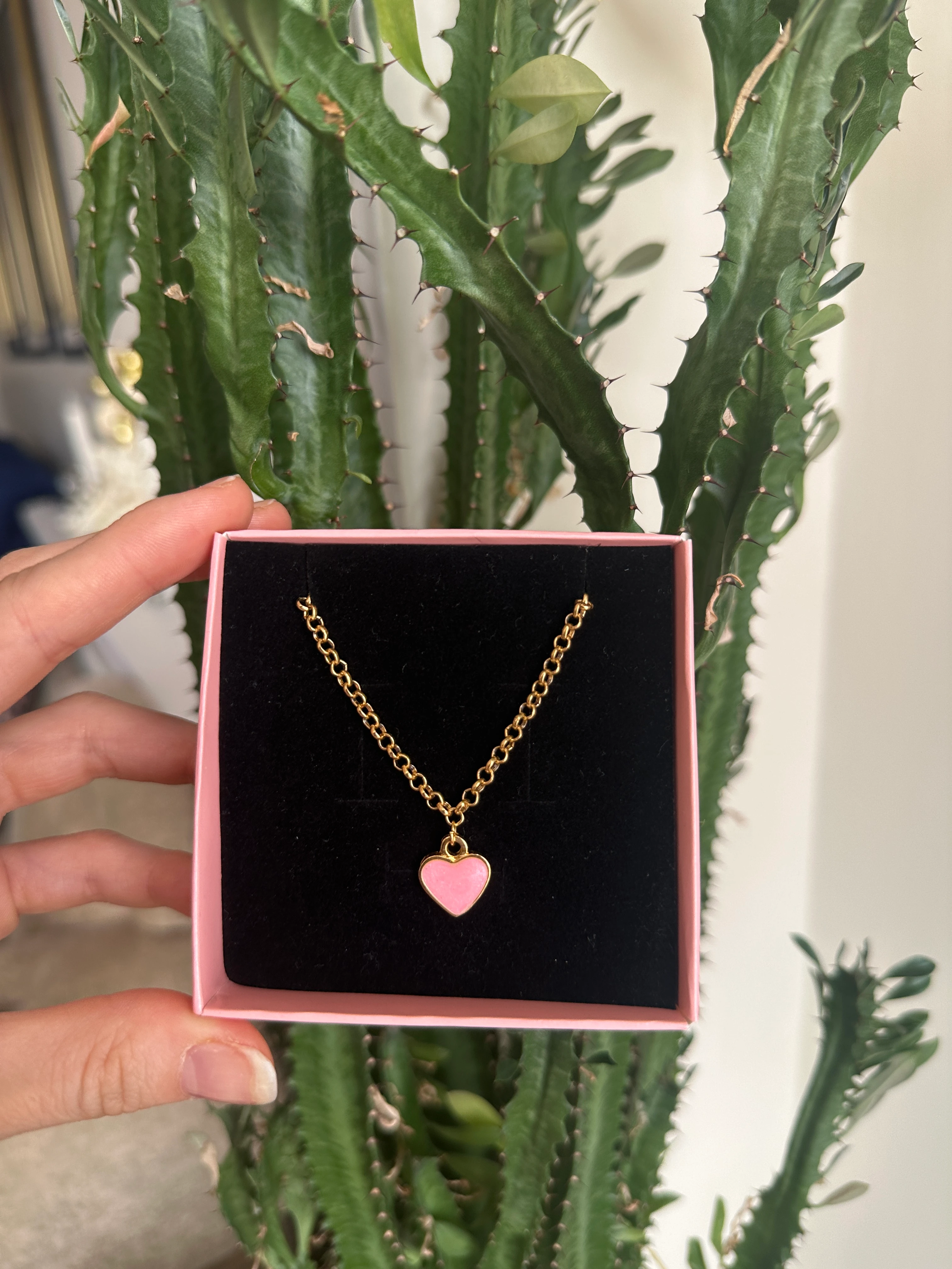 Pembe Zincir Kalp Kolye