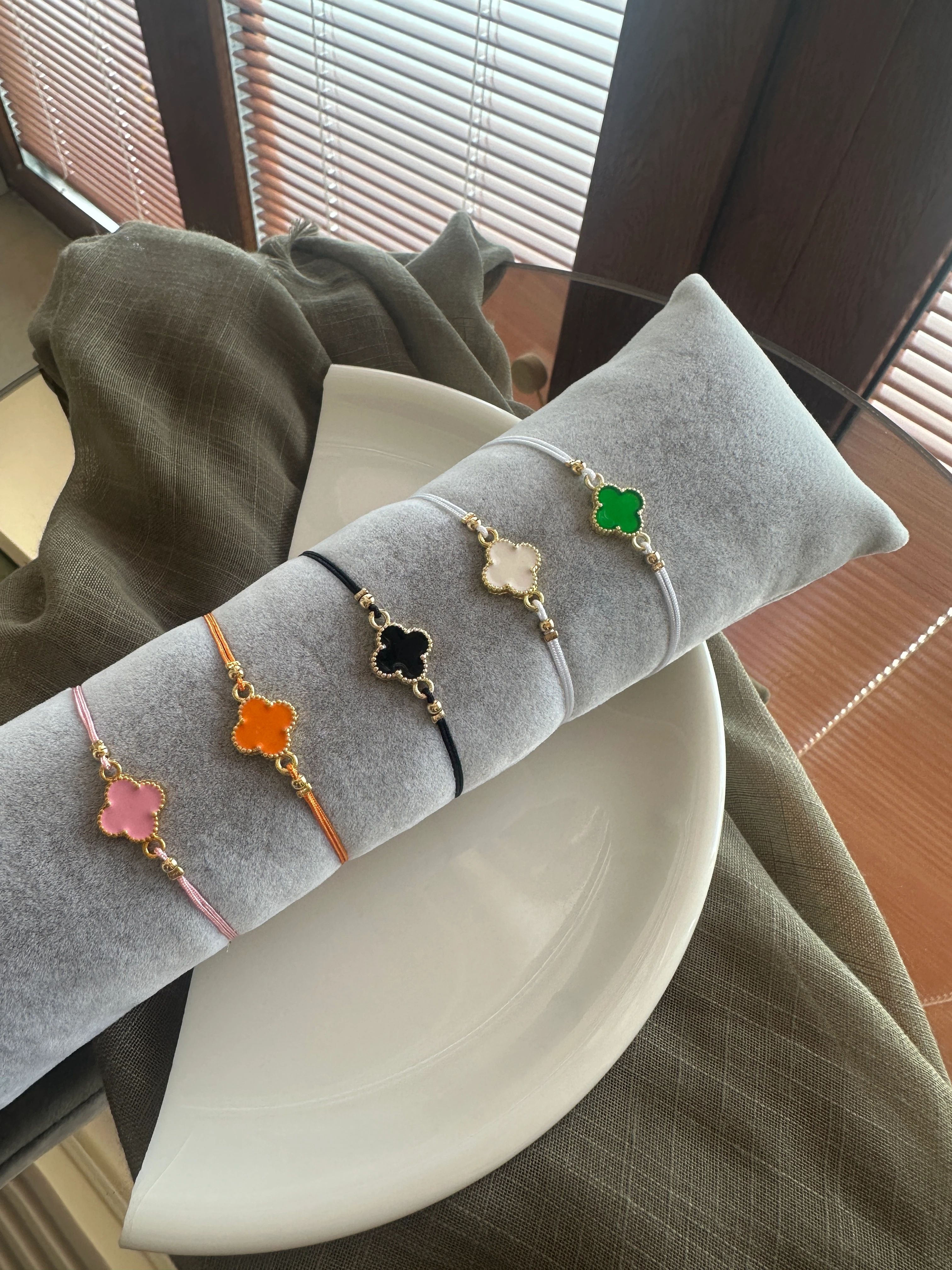 Şans Yoncası Bileklik