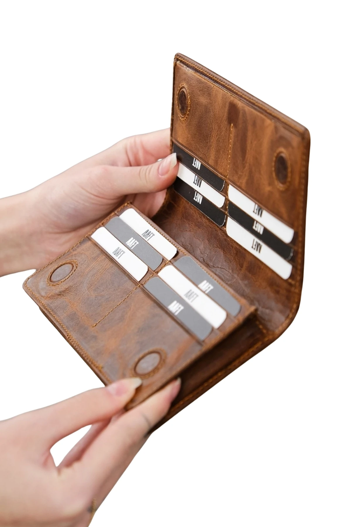 Hakiki Deri Unisex Telefon Bölmeli Cüzdan – Mıknatıslı, İsim Yazılı, Kişiye Özel | Golden 3367