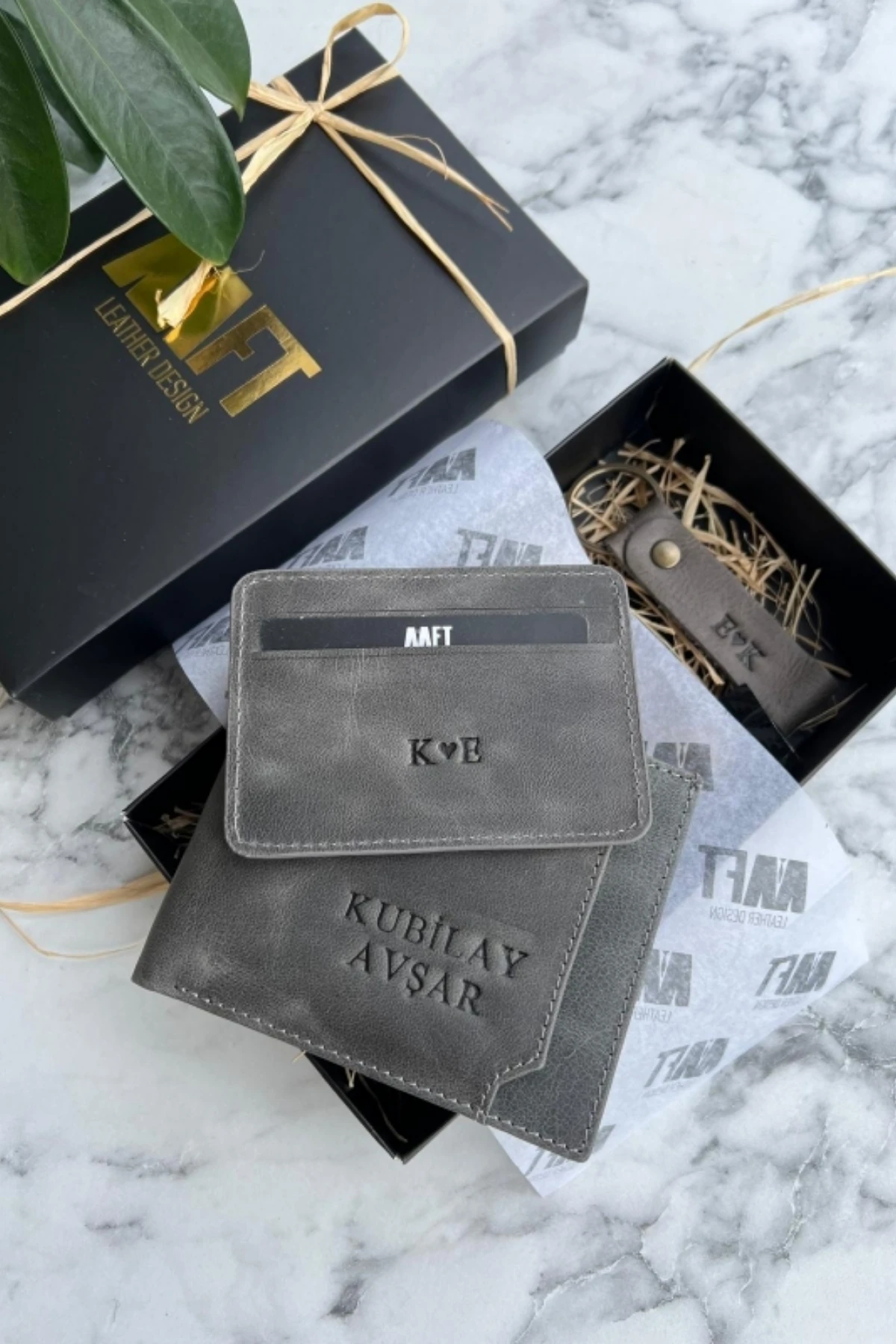 Hakiki Deri Erkek Cüzdan Seti - İsim Yazılı, Kişiye Özel Kartlık ve Anahtarlık | Paris 1204 - Tiguan Gri