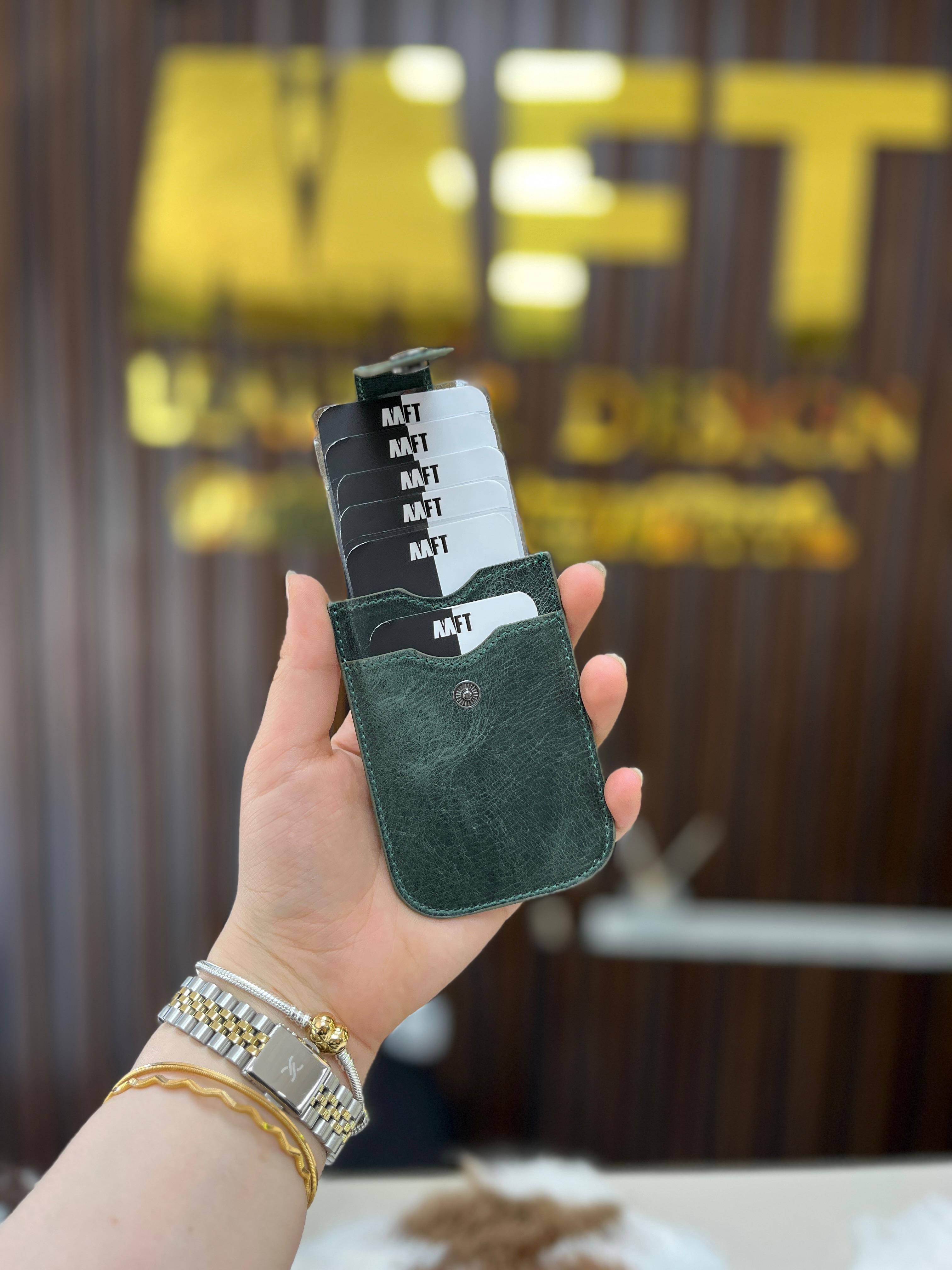 Hakiki Deri Unisex Kartlık – Kompakt, İsim Yazılı, Kişiye Özel | Vest 0776 - Tiguan Haki