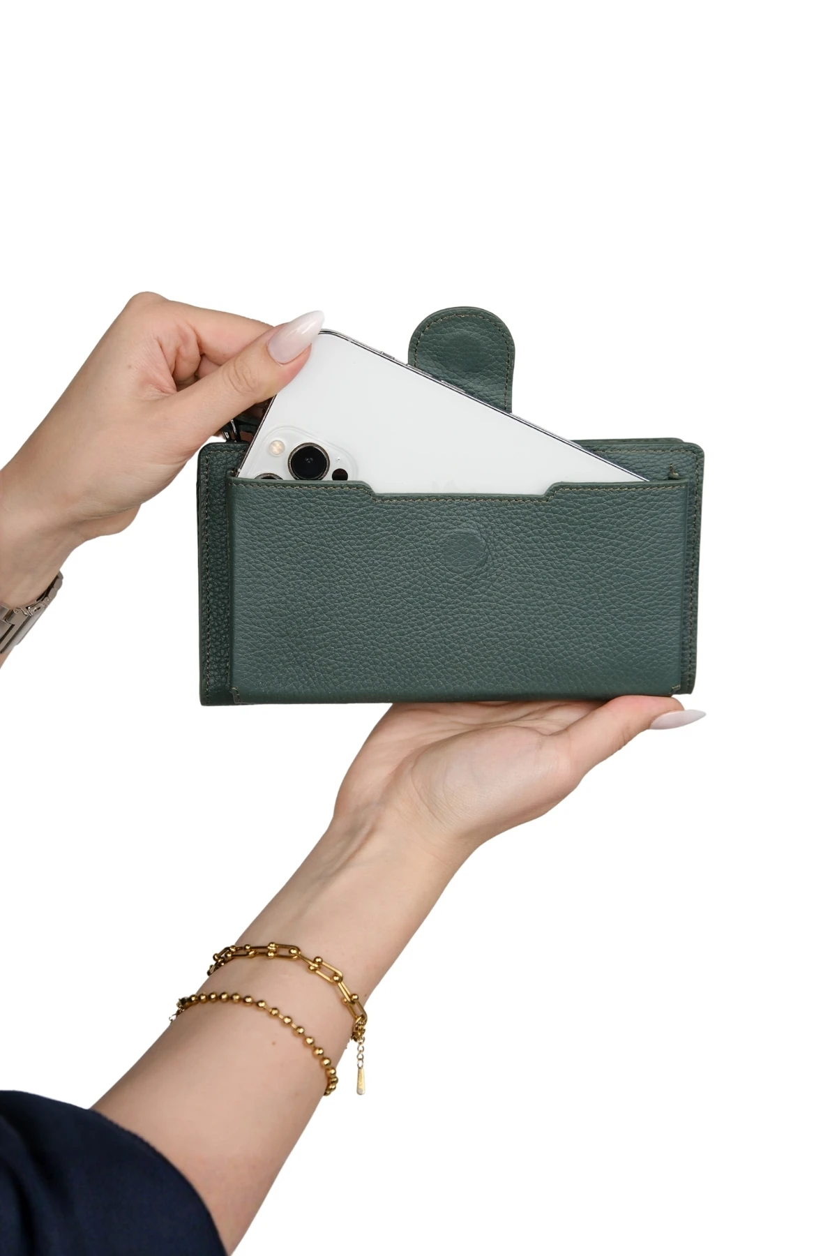 Hakiki Deri Kadın Cüzdan – Telefon Bölmeli, Fermuarlı, Bileklik Askılı, İsim Yazılı, Kişiye Özel | Bulgari 1232