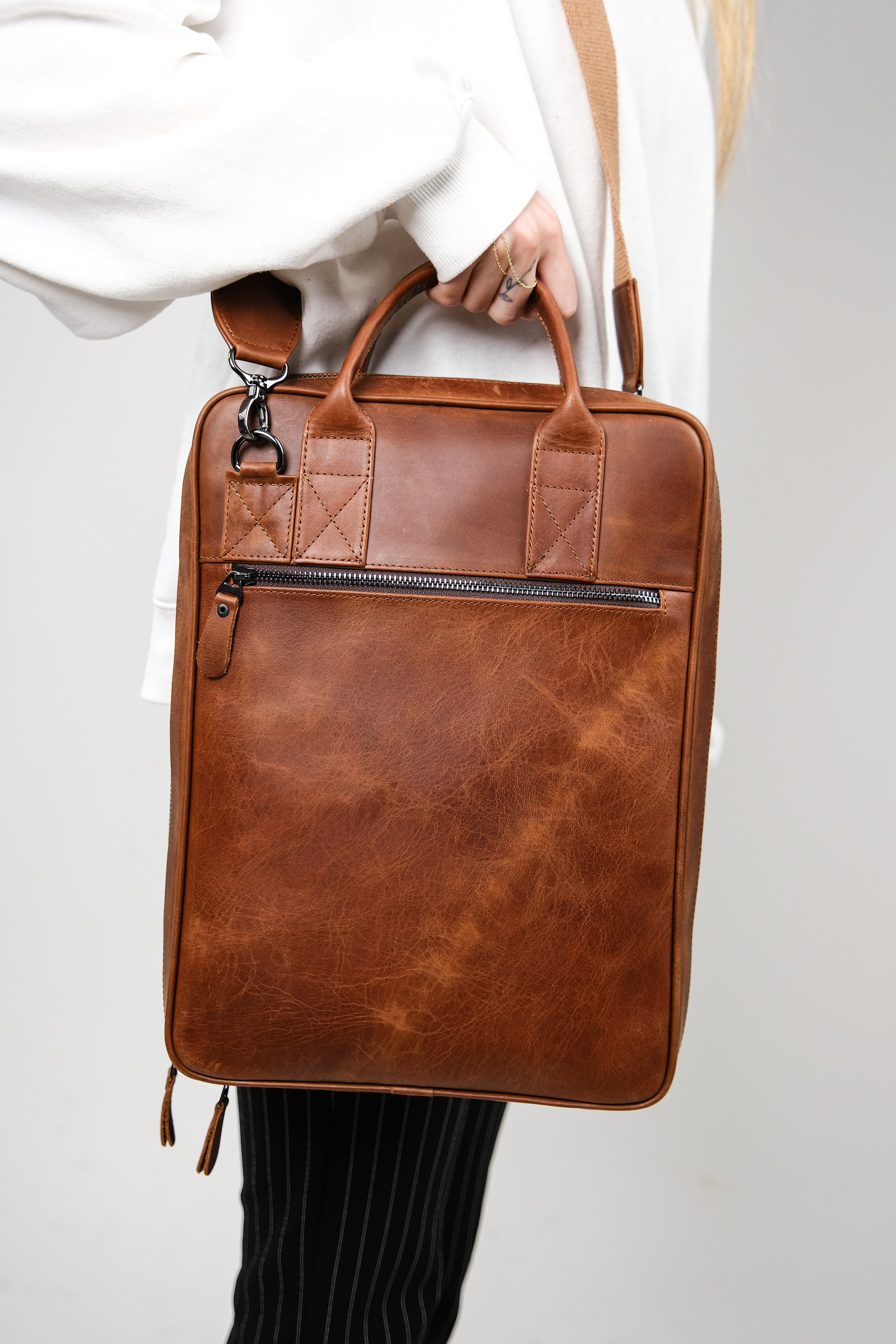 Hakiki Deri Unisex Laptop & Evrak Çantası – Omuz Askılı | Safari 2717 - Tiguan Taba