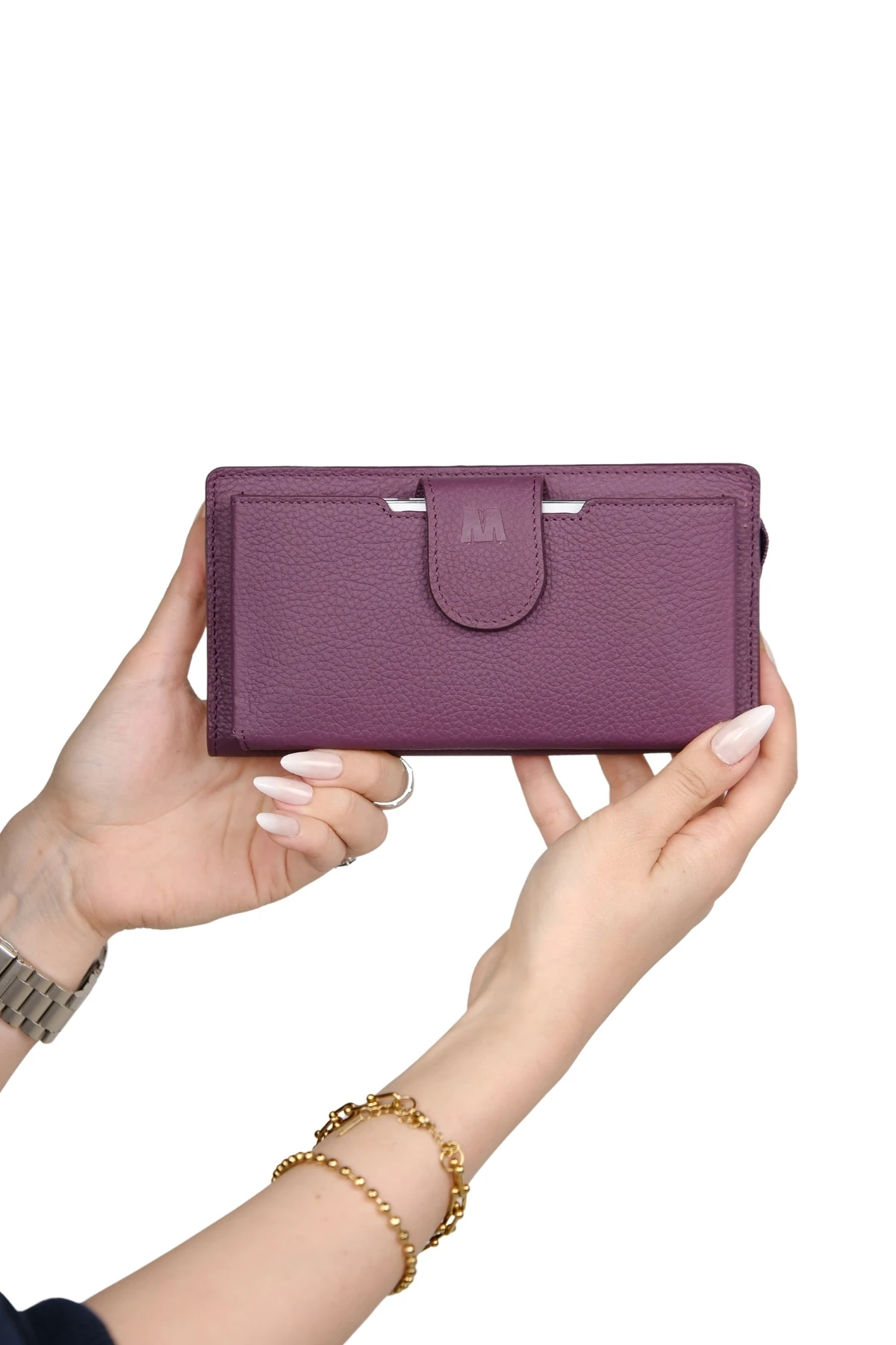 Hakiki Deri Kadın Cüzdan – Telefon Bölmeli, Fermuarlı, Bileklik Askılı, İsim Yazılı, Kişiye Özel | Bulgari 1232 - Flother Mat Mor