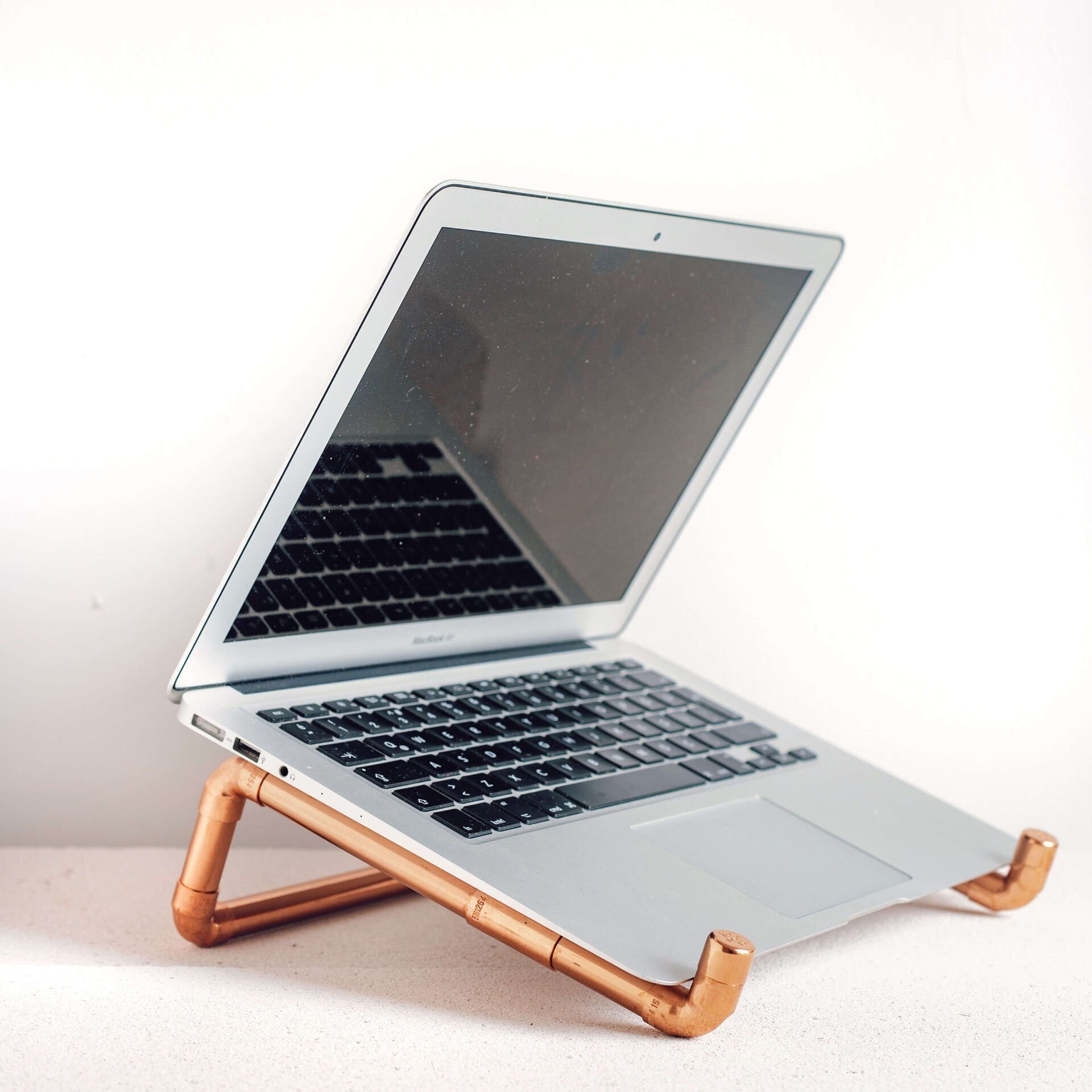 Bakır Laptop Stand- Aitik