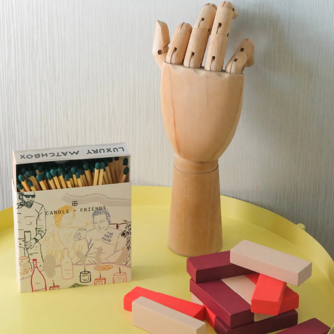 Artsy Giant Kibrit Kutusu