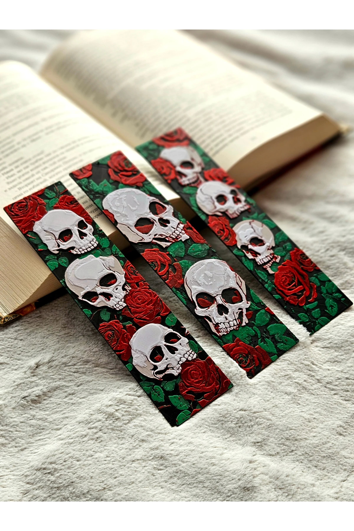 3lü Karanlık Gül ve Kuru Kafa Desenli Kitap Ayracı